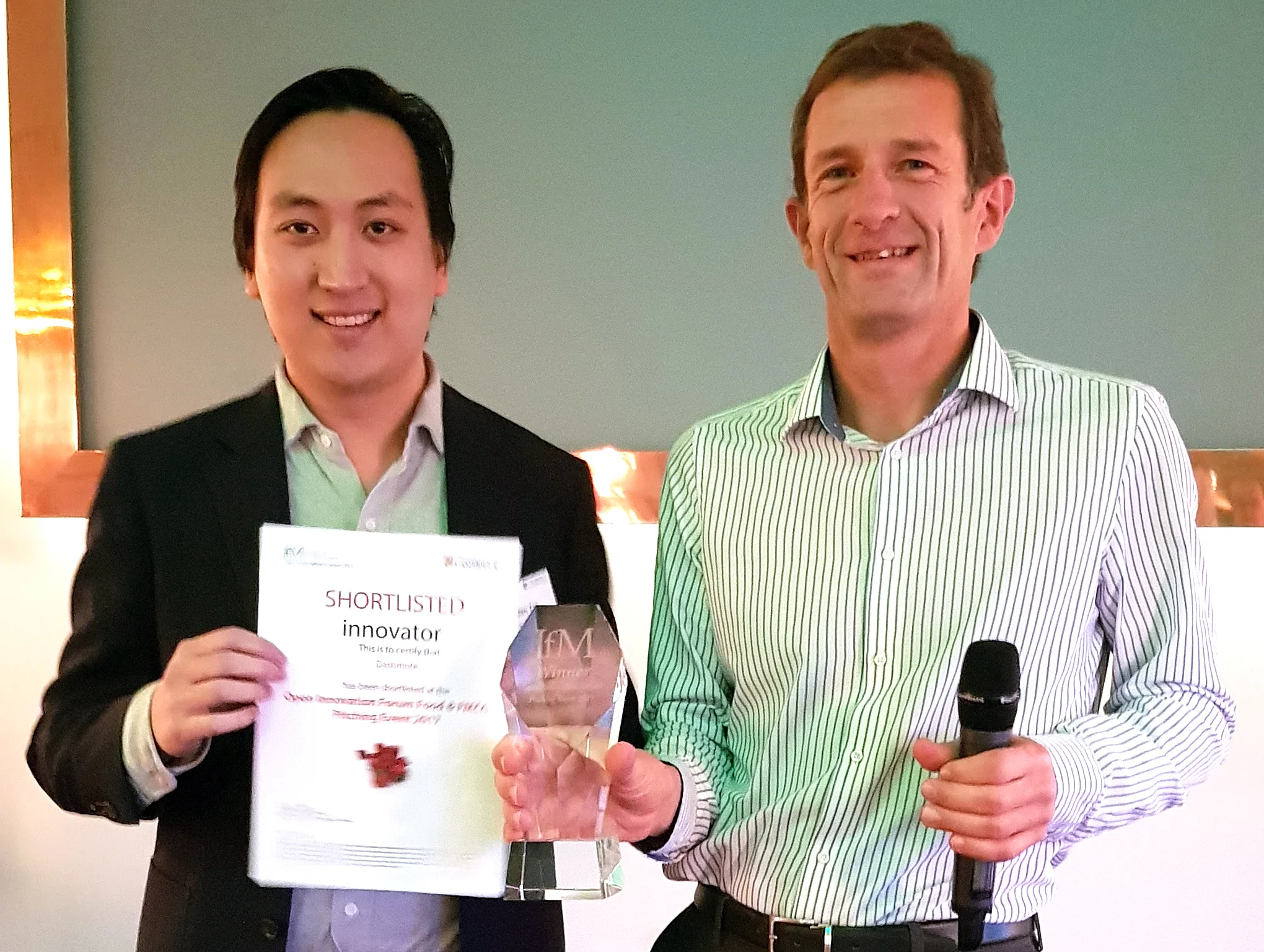 Dashmote co-founder Stefan Tan (left) and Pitch Competitiion coordinator Dominic Oughton.