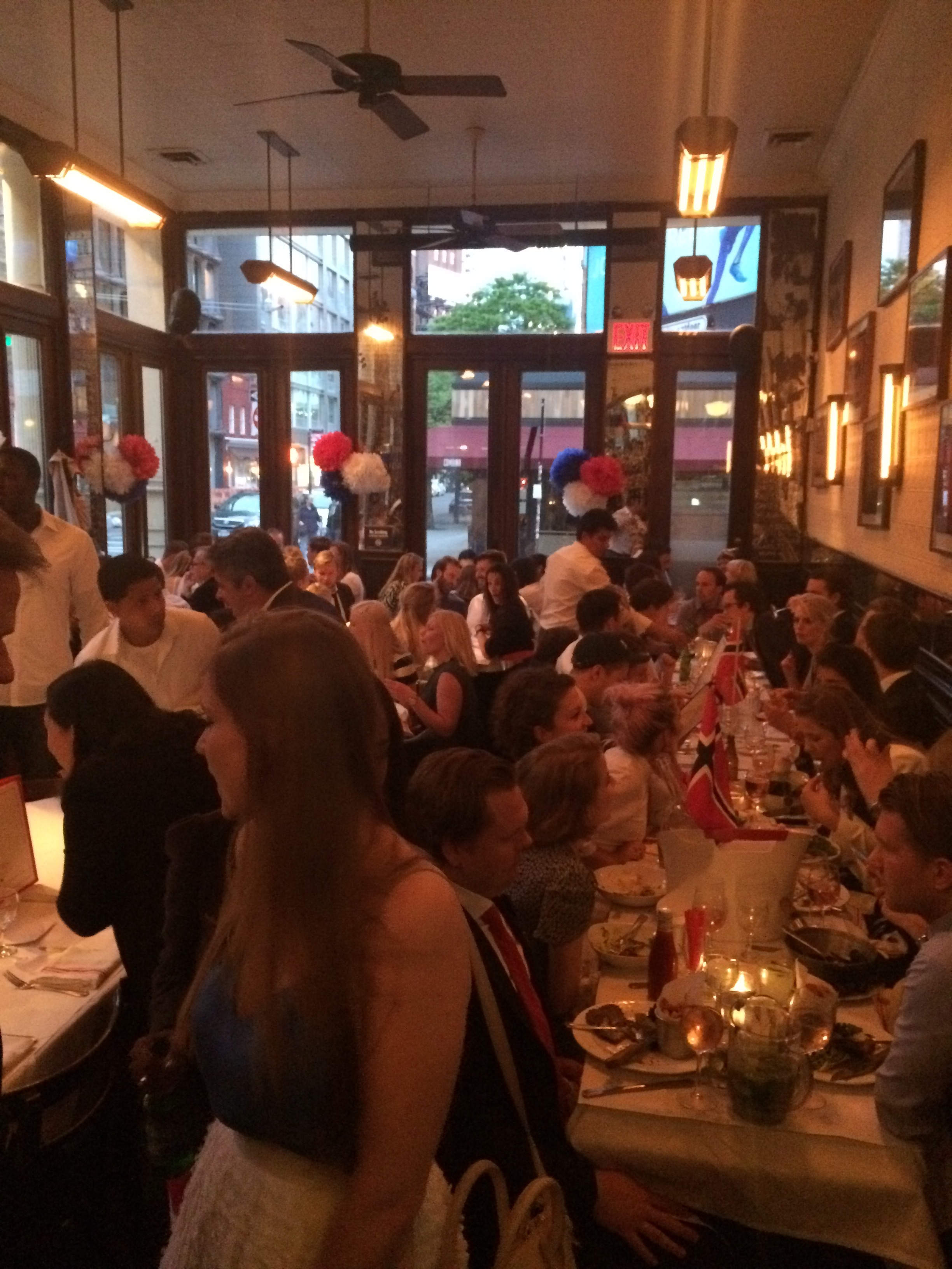 The evening ended at Felix in Soho where a lot of patriotic Norwegians probably had it going all night long. 