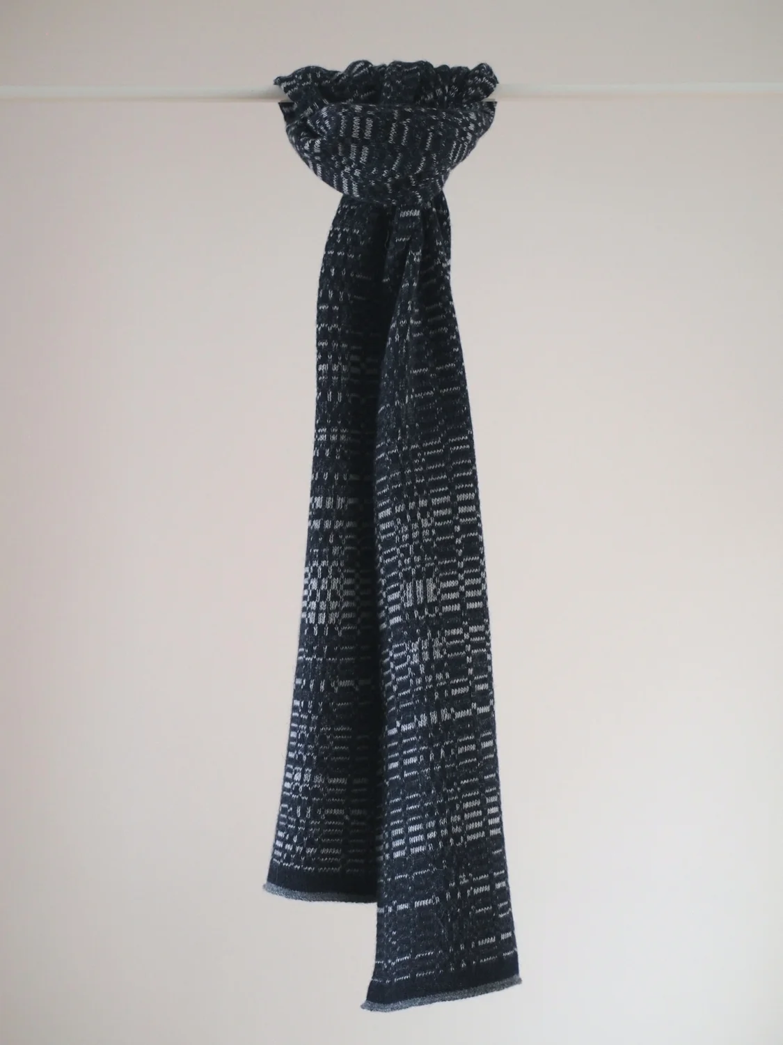 pixel scarf indigo 2.jpg