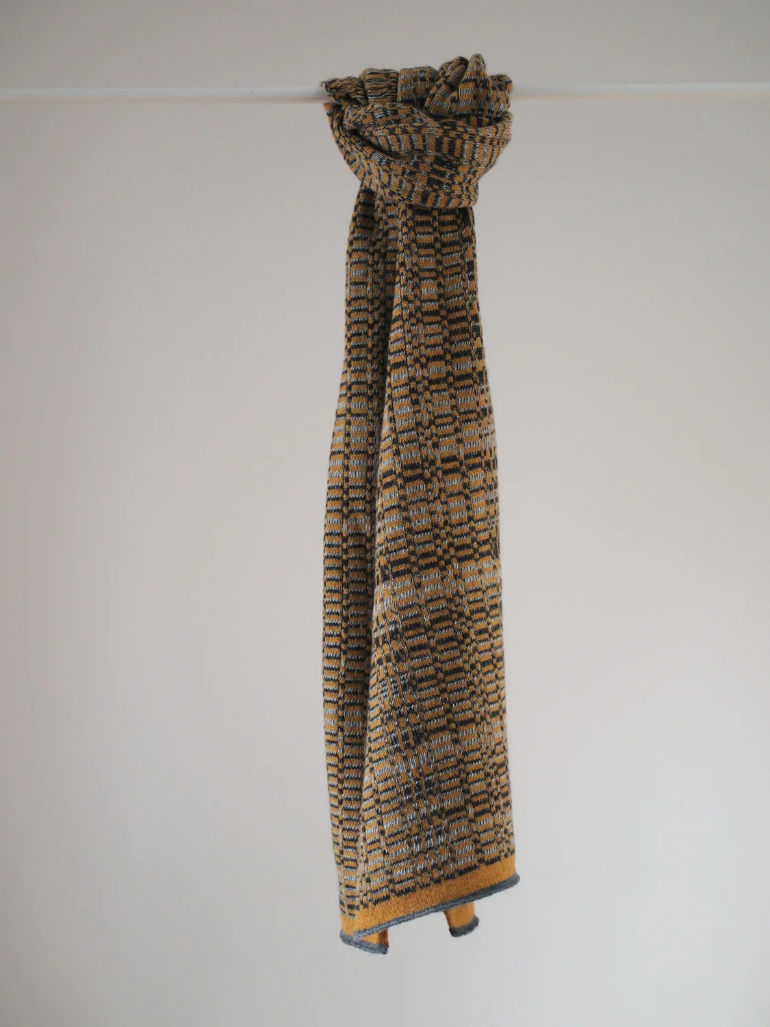 pixel scarf radiance 2.jpg