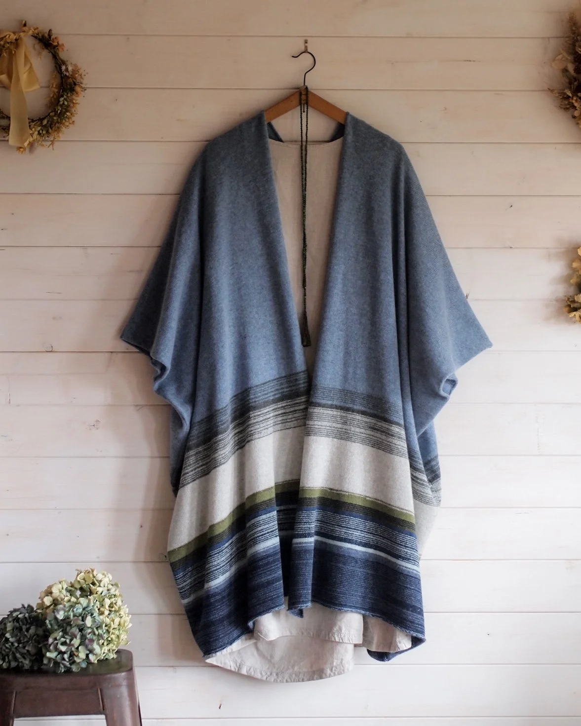 Welsh Sky Cape-igan Welsh Sky Blue