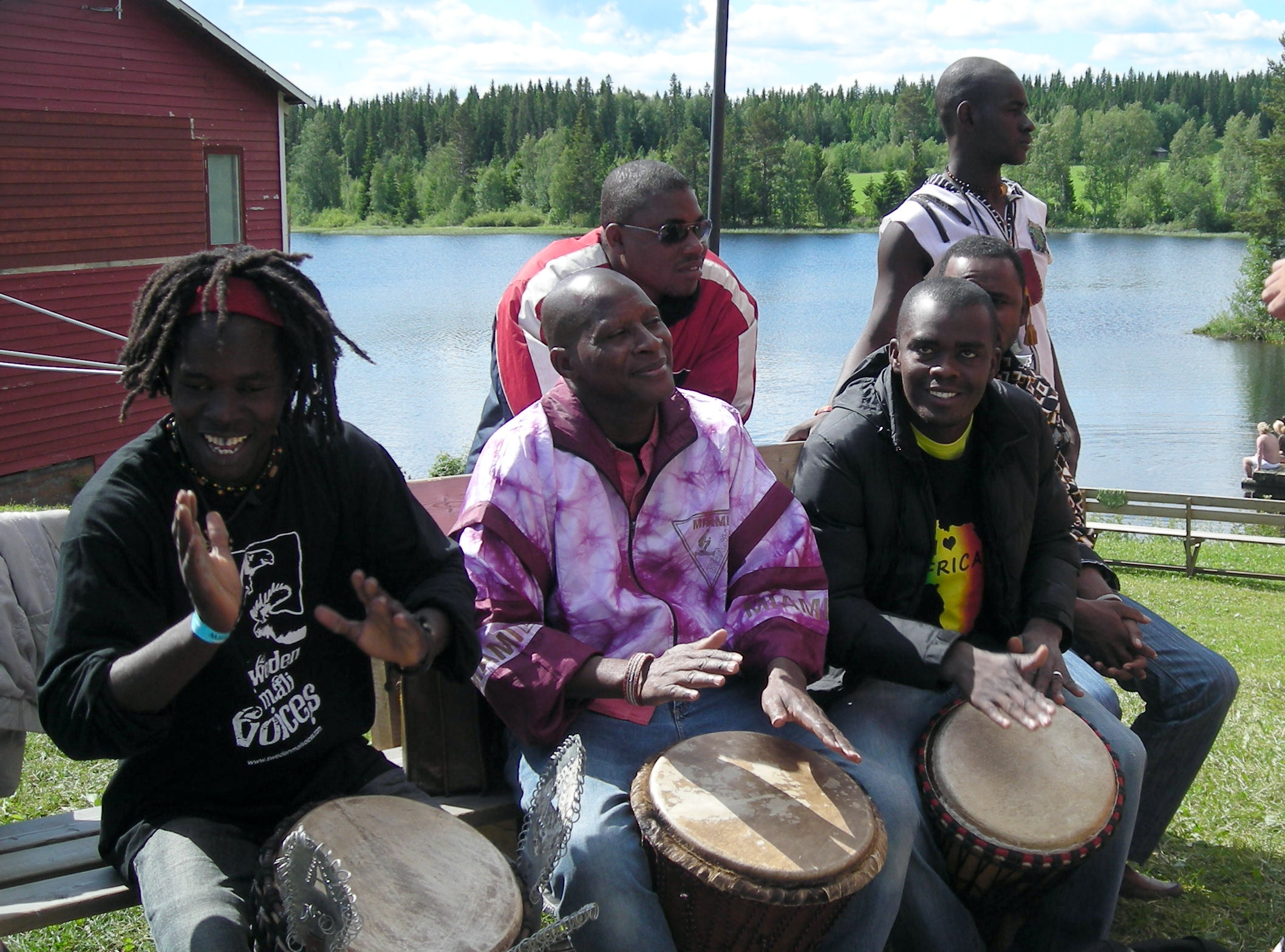 Aba Cisse playing a solo with Sidi Toure and Oumar Konate, Fröjdholmen 2010.