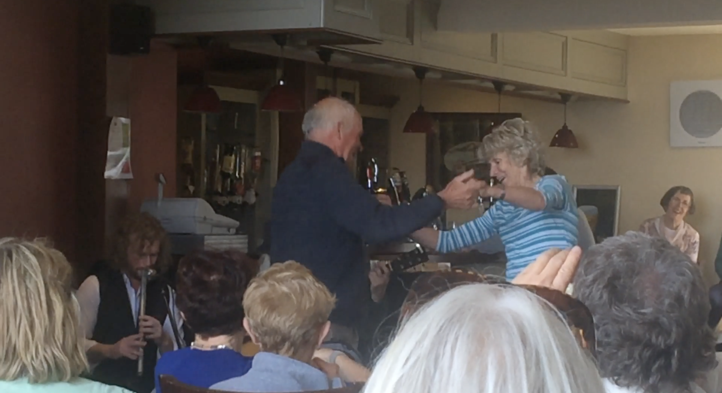 This power Irish couple literally danced for ages. They had an absolute blast dancing together like crazy, it was beautiful to see. Real love.