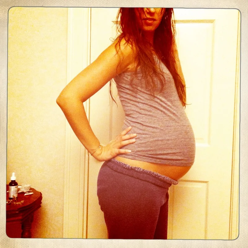 Pregnancy 32 Weeks: That's 8 Months People and I've Still got 8 Weeks To Go!