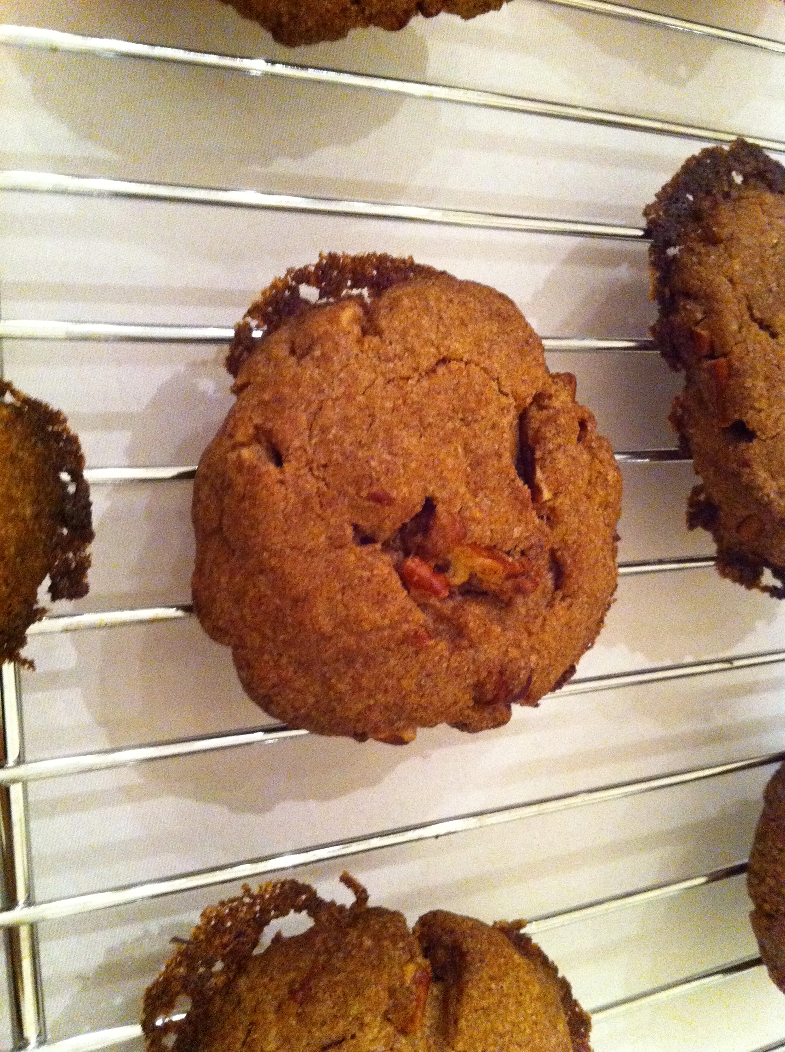 Vegan Cinnamon and Pecan Cookies