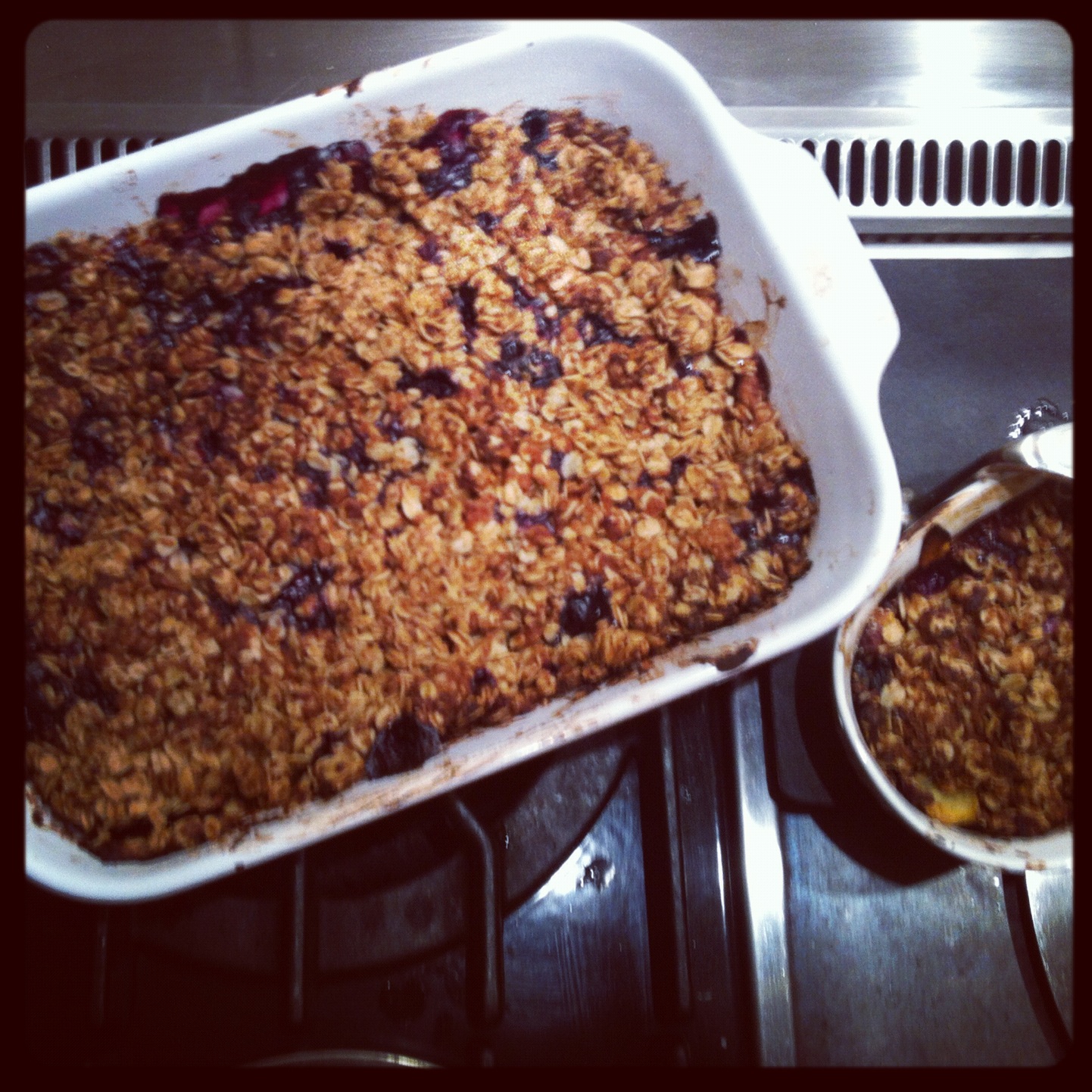 Vegan Summer Crumble: Peaches, Blueberries, and Strawberries straight from the farm!