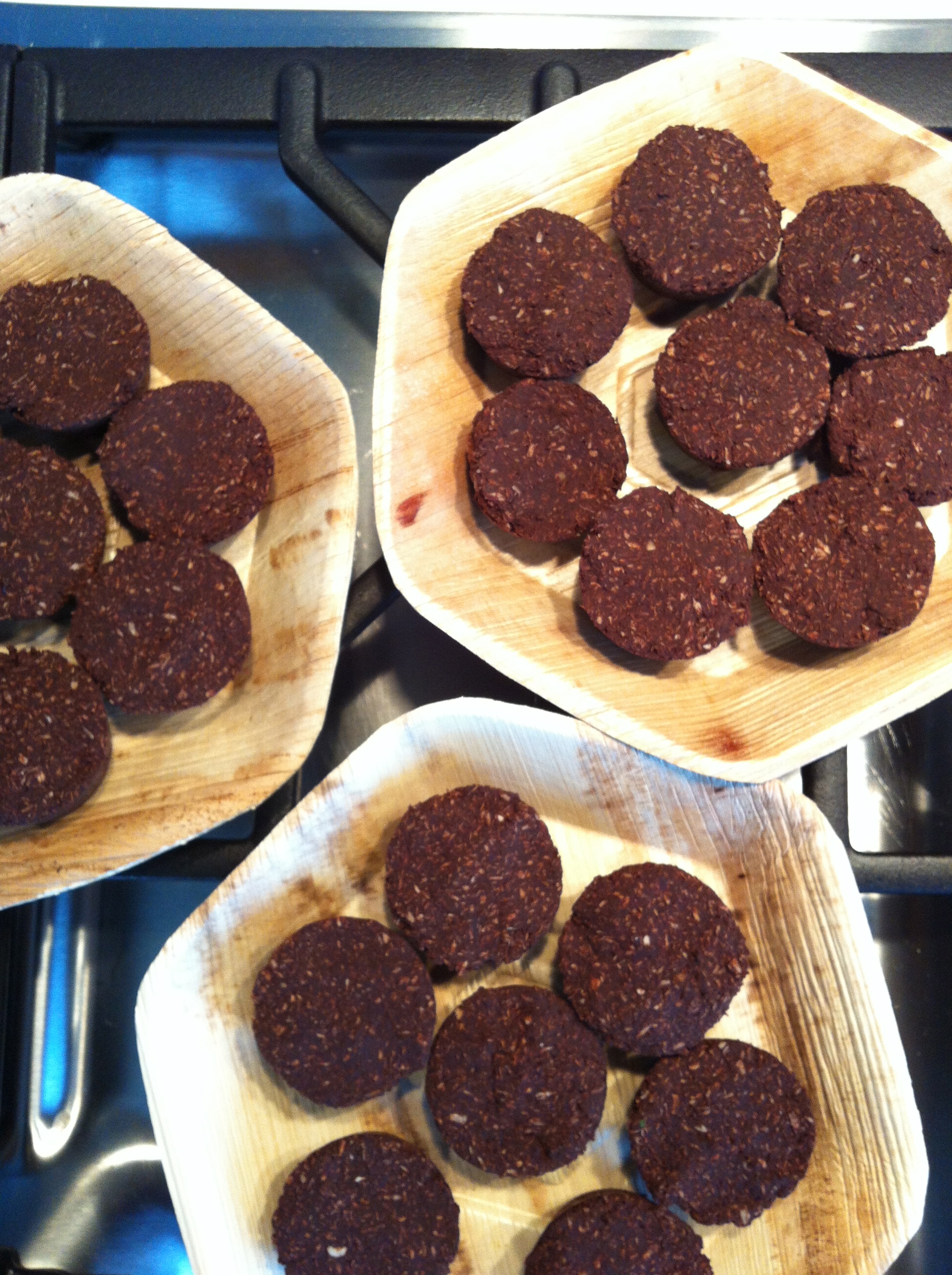 Love Life and Lollipops- Raw Cacao Macaroons