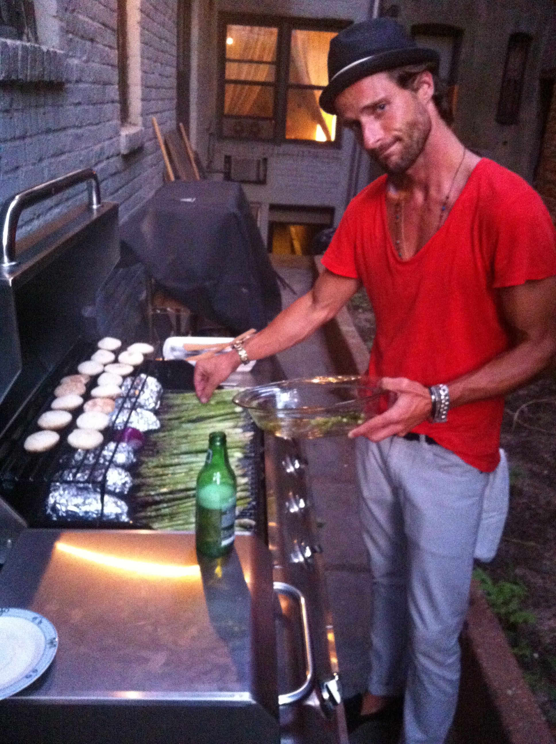 Love Life and Lollipops- Tommy at the vegan grill