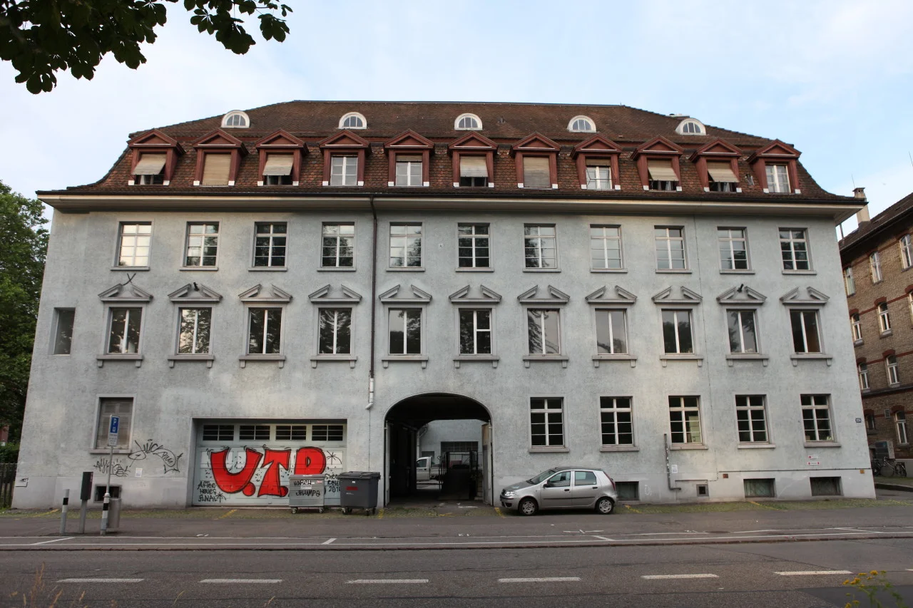 Wo einst Studenten der Zürcher Hochschule der Künste arbeiteten, wirken jetzt wir und viele andere Kreativköpfe. Bild: Google+/Romano Zerbini