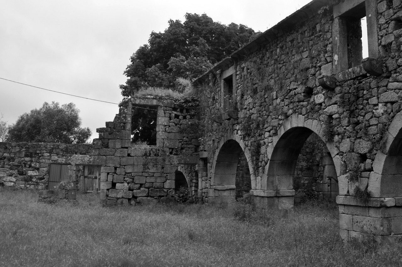 Longos_Vales_Monastery_PROD_Architecture_Cloister_View1.jpg