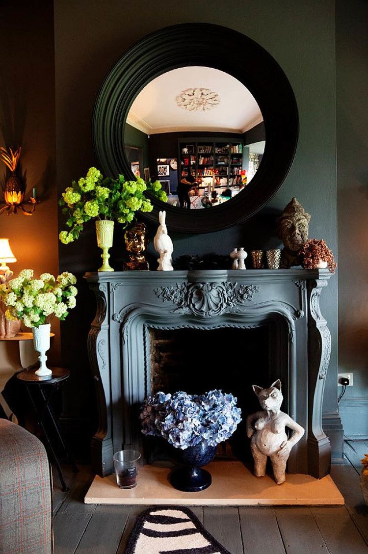 Picture via www.abigailahern.com