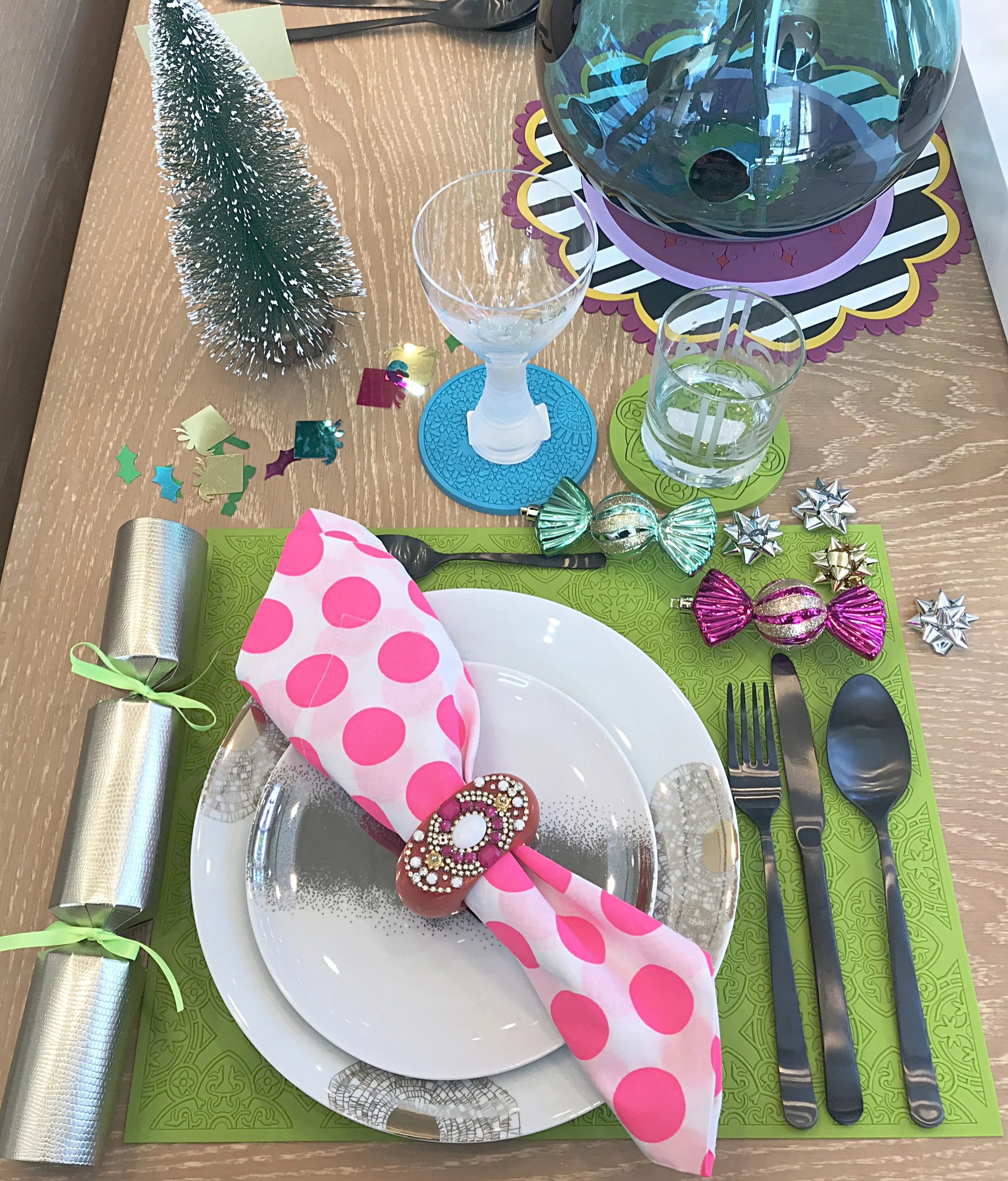 Festive table styling with Bits&Pieces