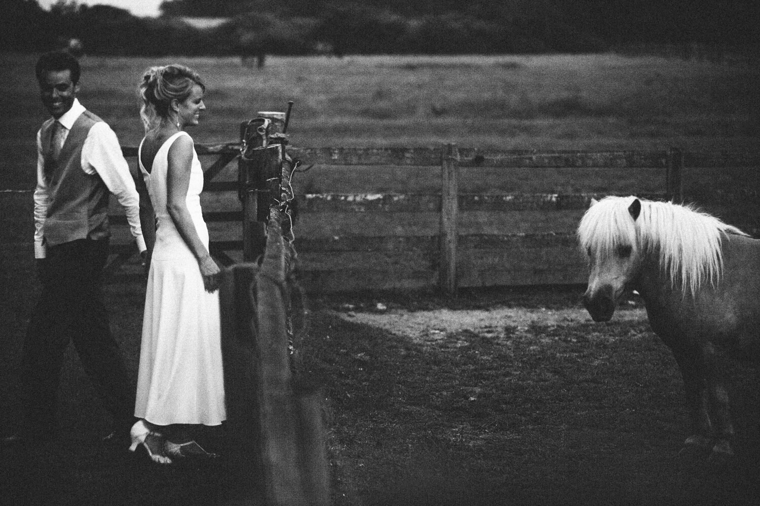 oxleaze-barn-wedding-photographer - 13.jpg