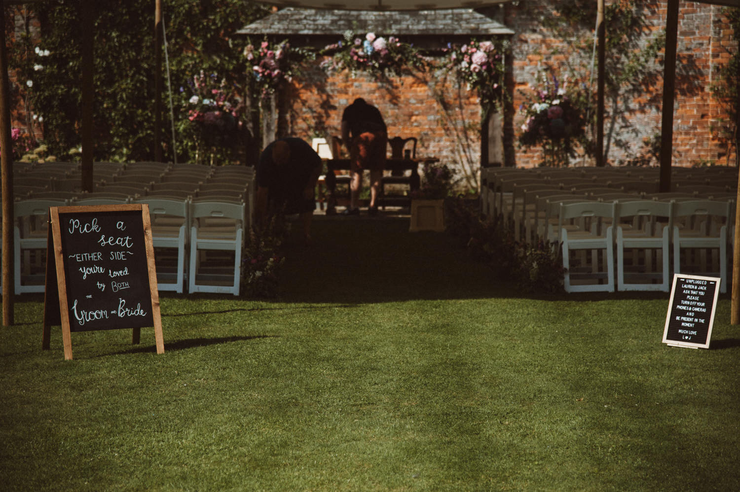 wedding-photographer-kingston-estate 06.jpg