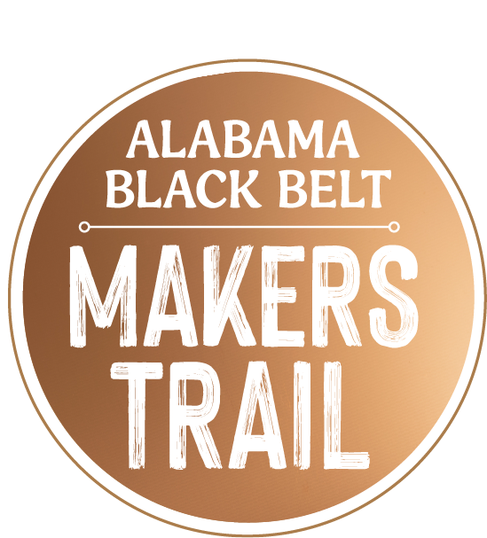Makers_Trail_stamp_lockup_gold.png