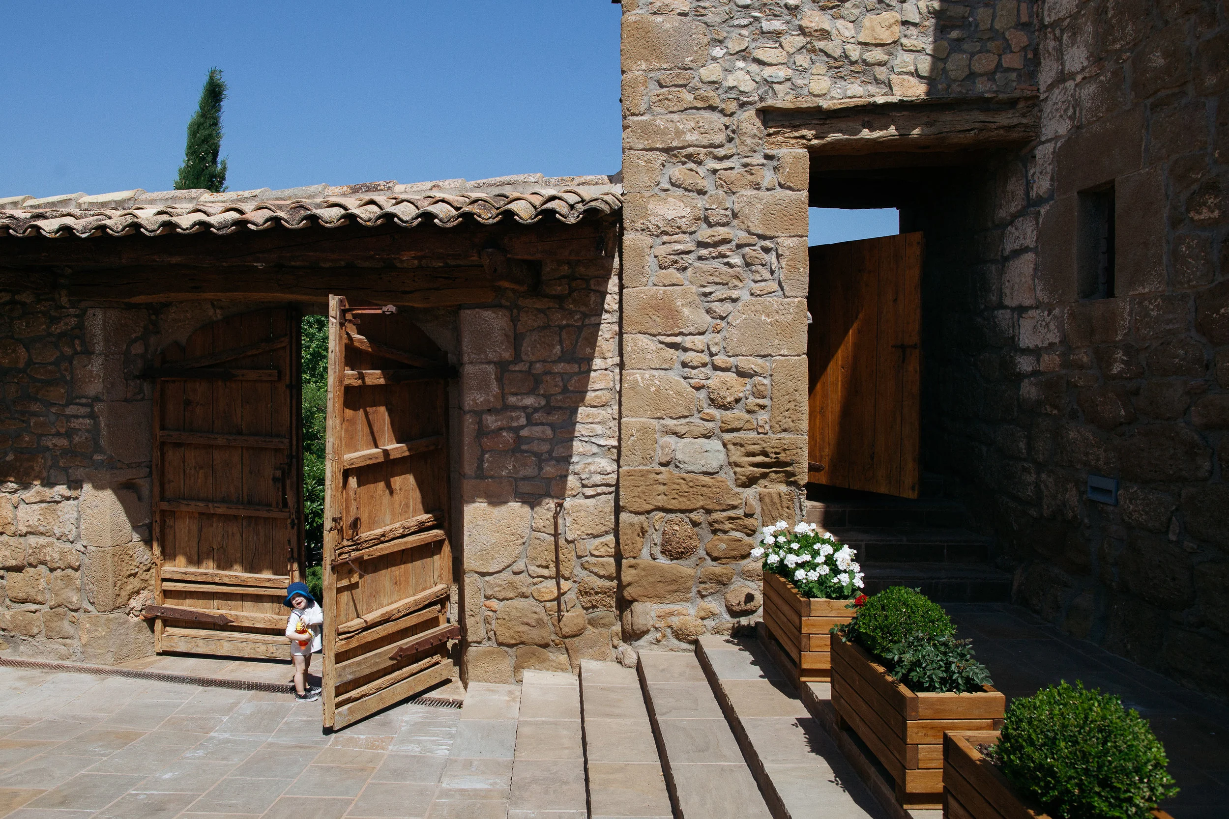 Emmett (my 2yr old nephew) shows me the front door to the villa. It was surreal being in a place that’s well over 500 years old as an AirBNB.
