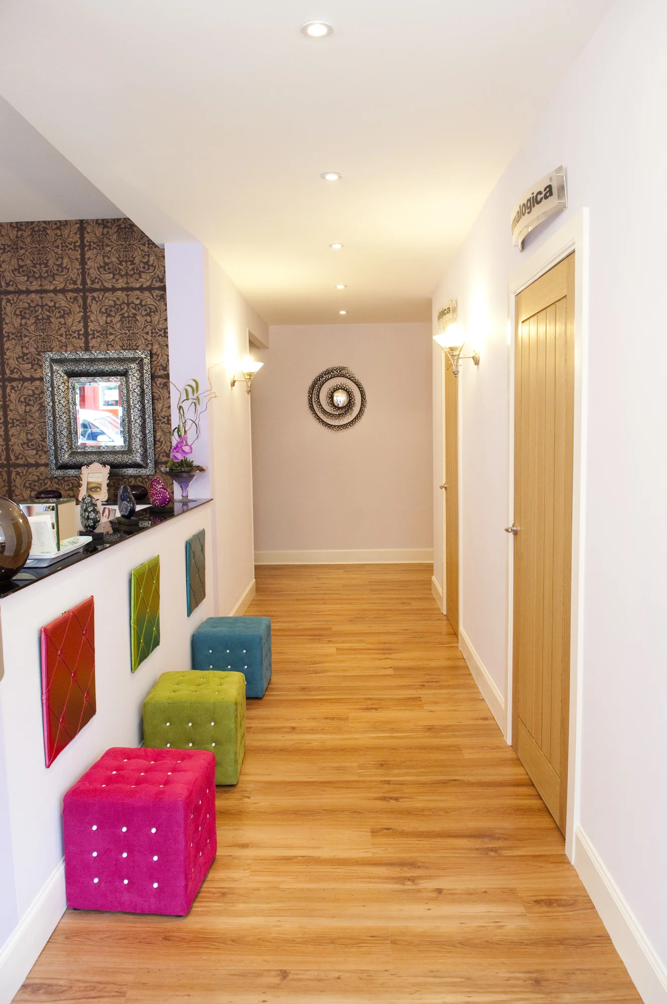 Salon / Sonas Therapy