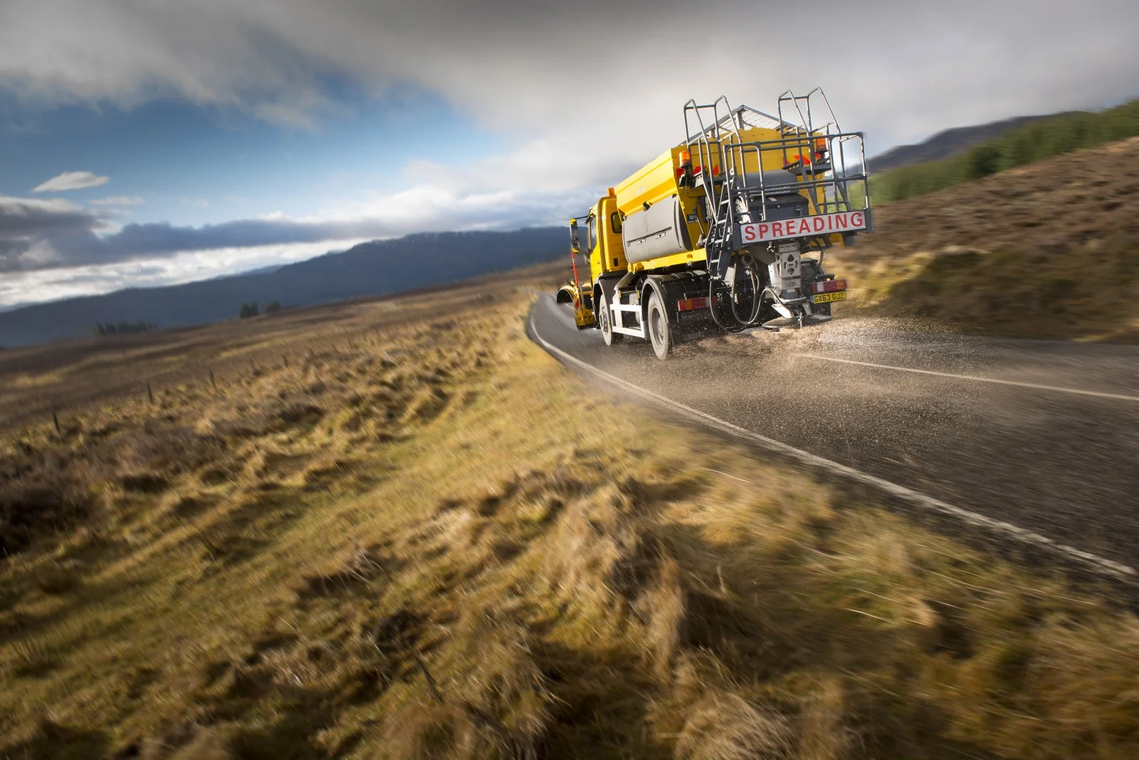 Gritting the Scottish Highlands / Johnston Sweepers