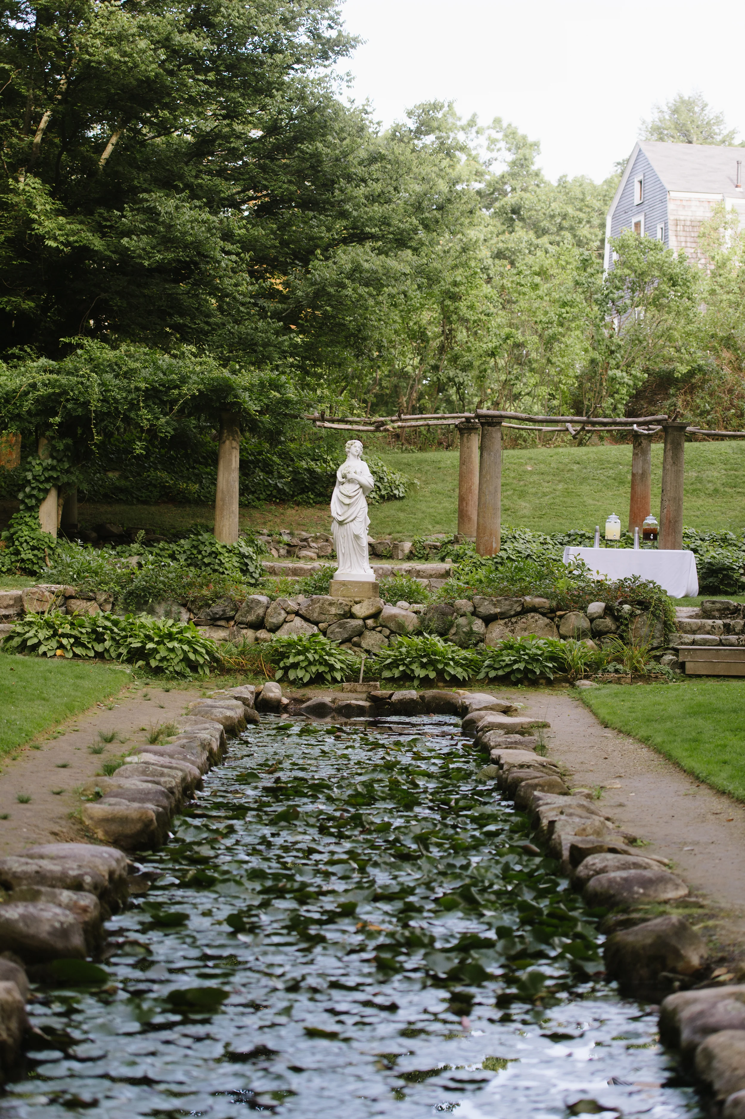 Codman-Estate-Wedding010.jpg