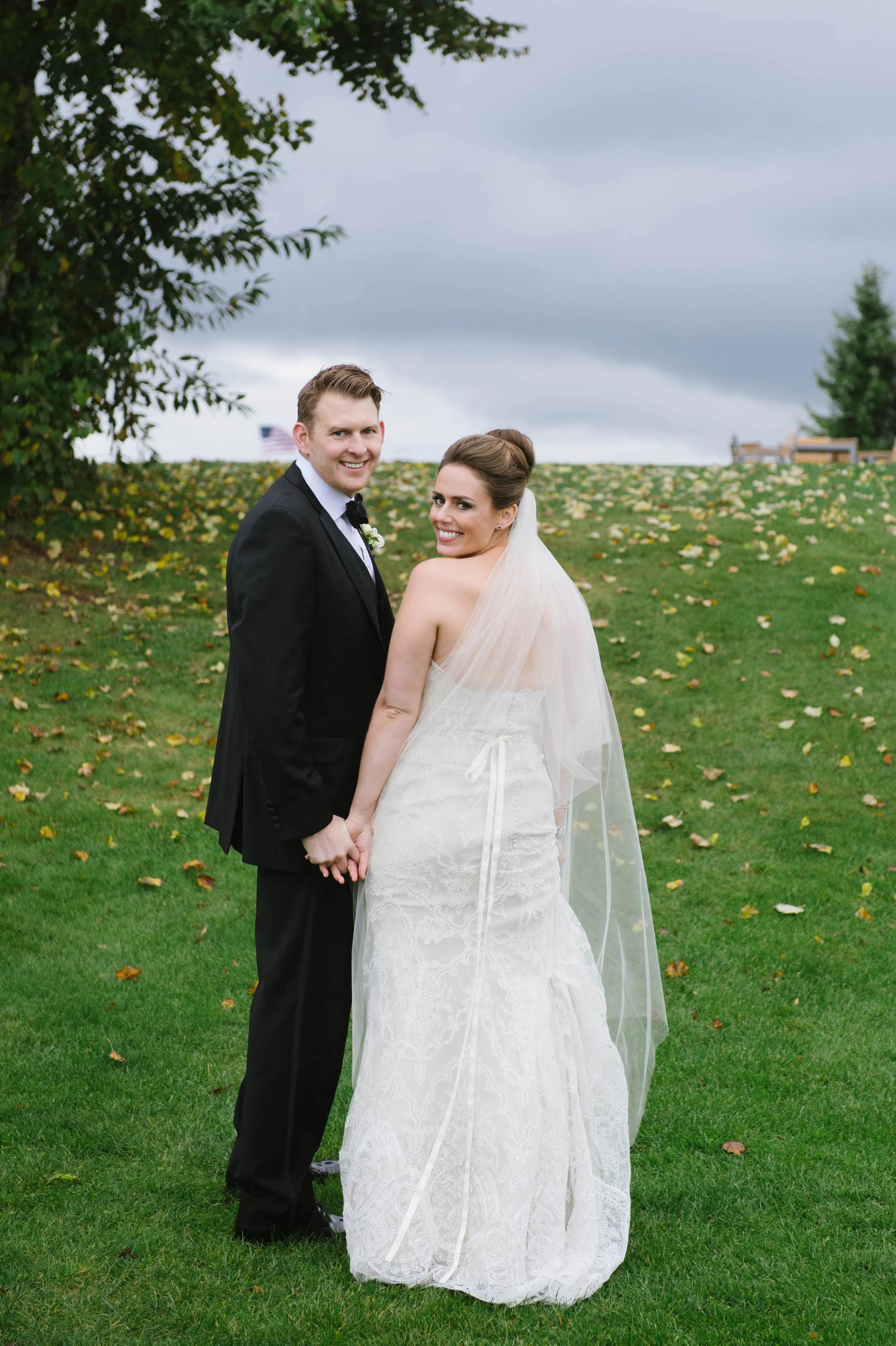 Sarah + Matt | White Cliffs Country Club Sneak Peek