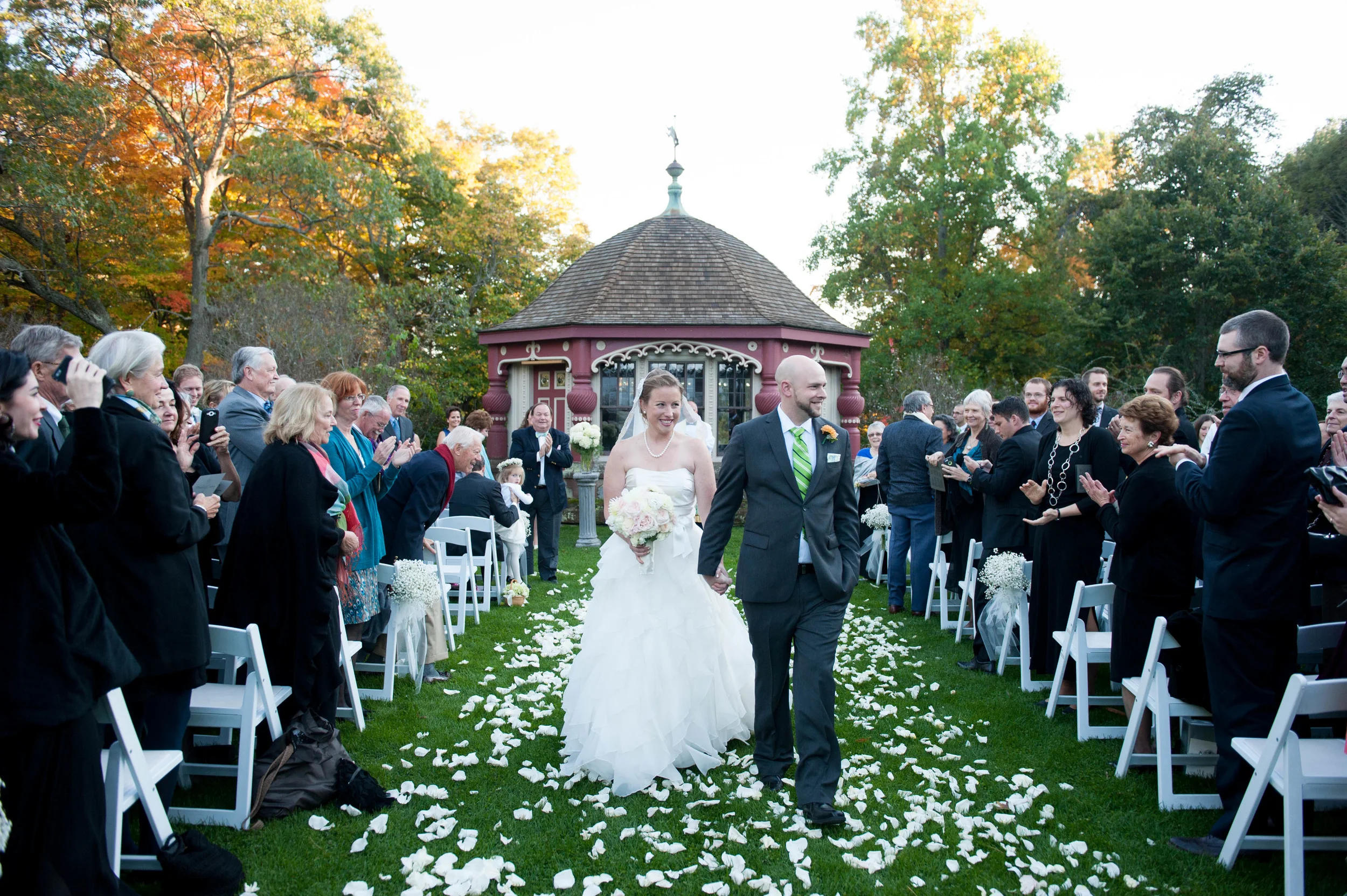 Mae + Sam | Moraine Farm Estate Wedding Sneak Peek