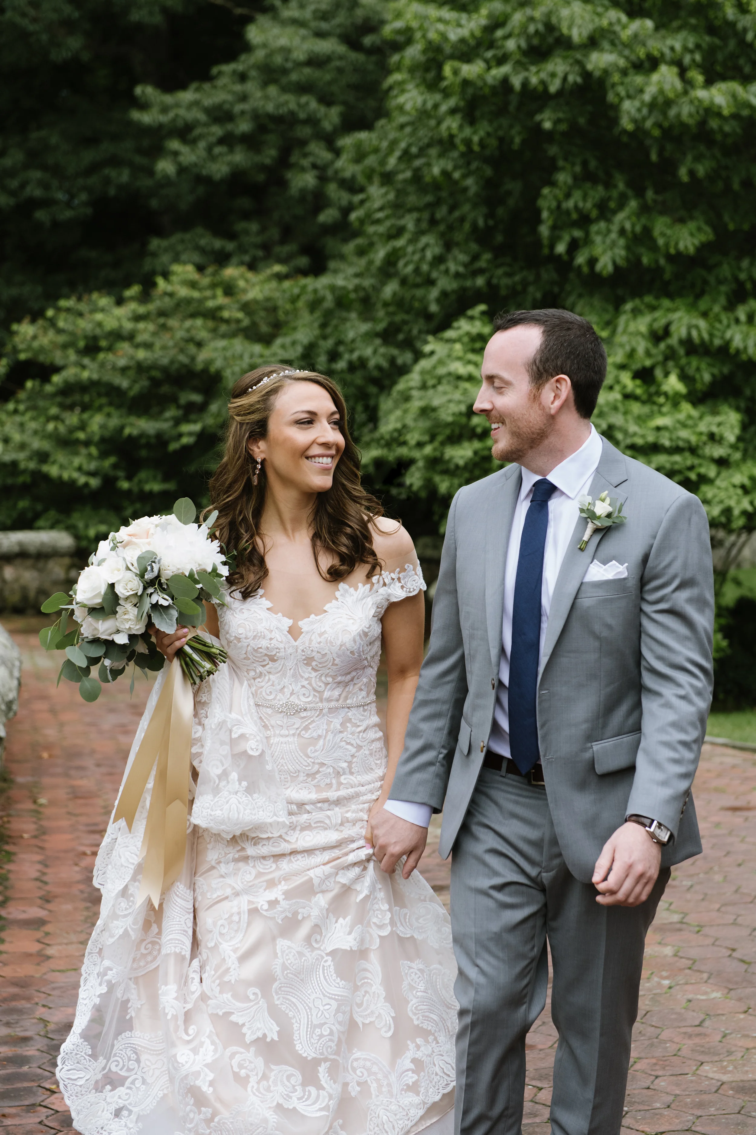 Moraine Farm Wedding- Melanie + Yoav Sneak Peek