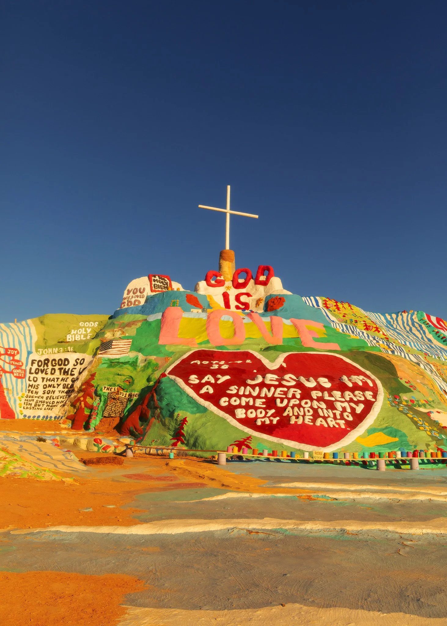 LeviMandel_SalvationMountain.jpeg