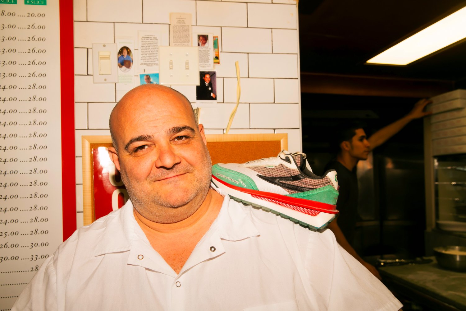 LeviMandel_WSJ_Pizza_LouieAndErnies_018_Web.jpg