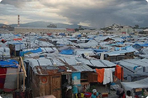 haiti_huette poverty.jpg