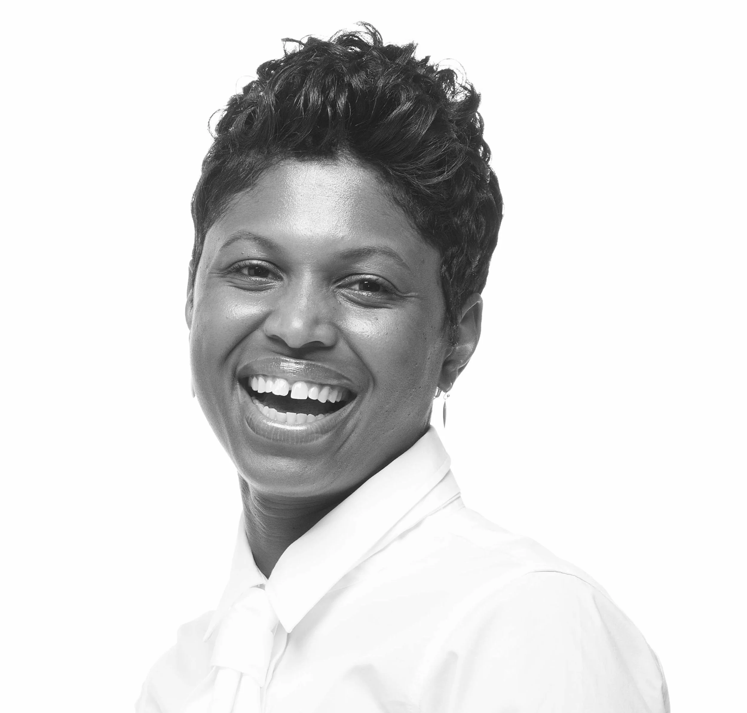 Dionne Nicholls Chats it Up with Twelve Minute Convos Podcast Host Engel Jones