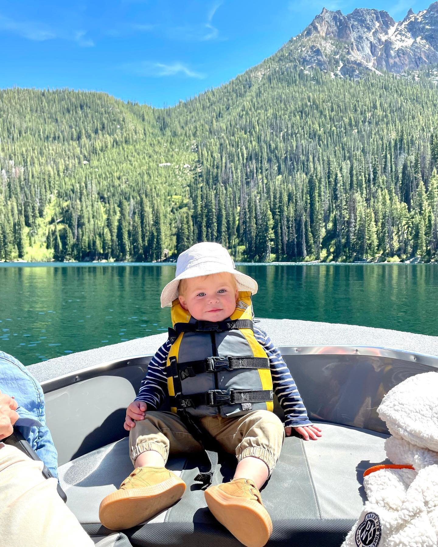 Nothing like a sunny day at @redfishlakelodge. #sawtoothvista