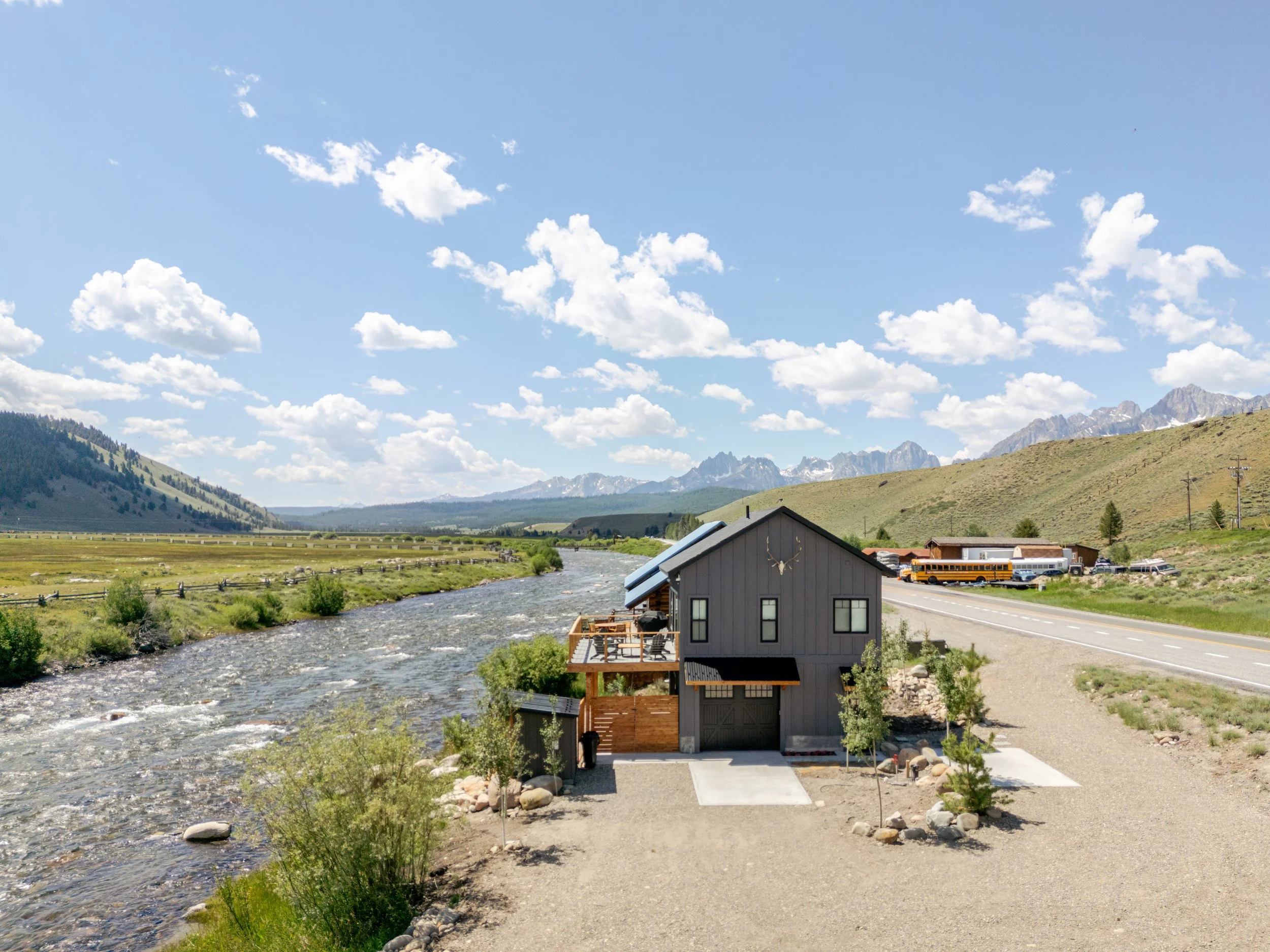 Salmon-River-Suite-Stanley-Idaho-0004.jpg