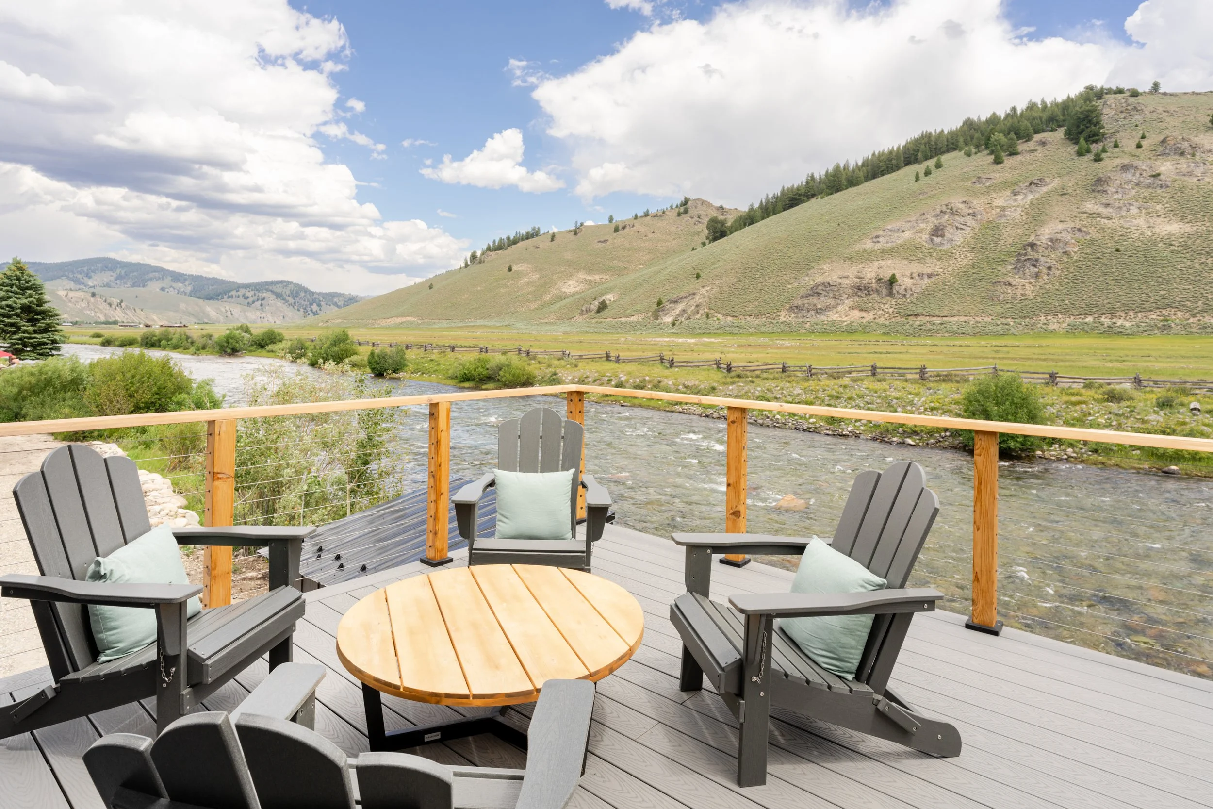 Salmon-River-Suite-Stanley-Idaho-0033.jpg