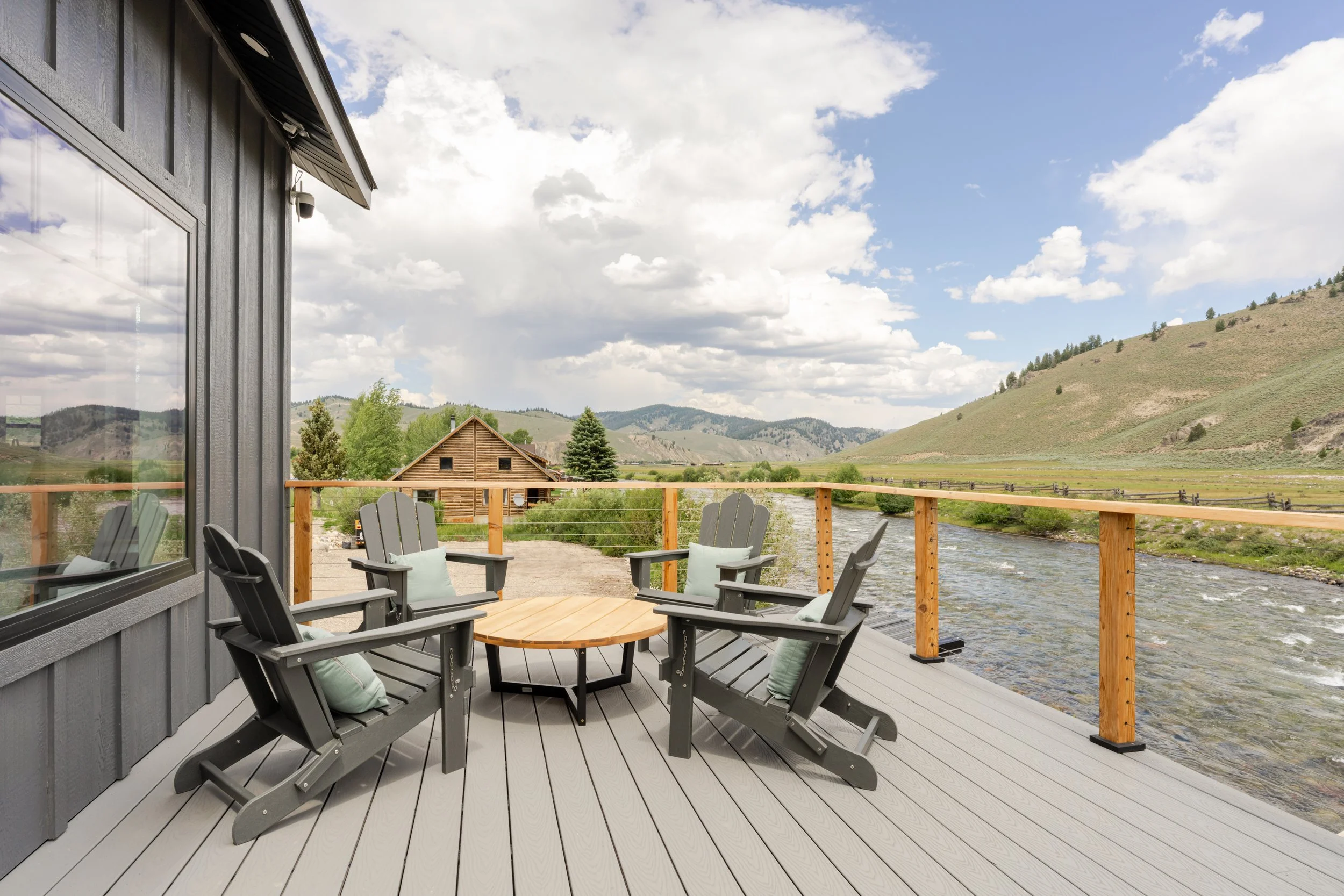 Salmon-River-Suite-Stanley-Idaho-0036.jpg