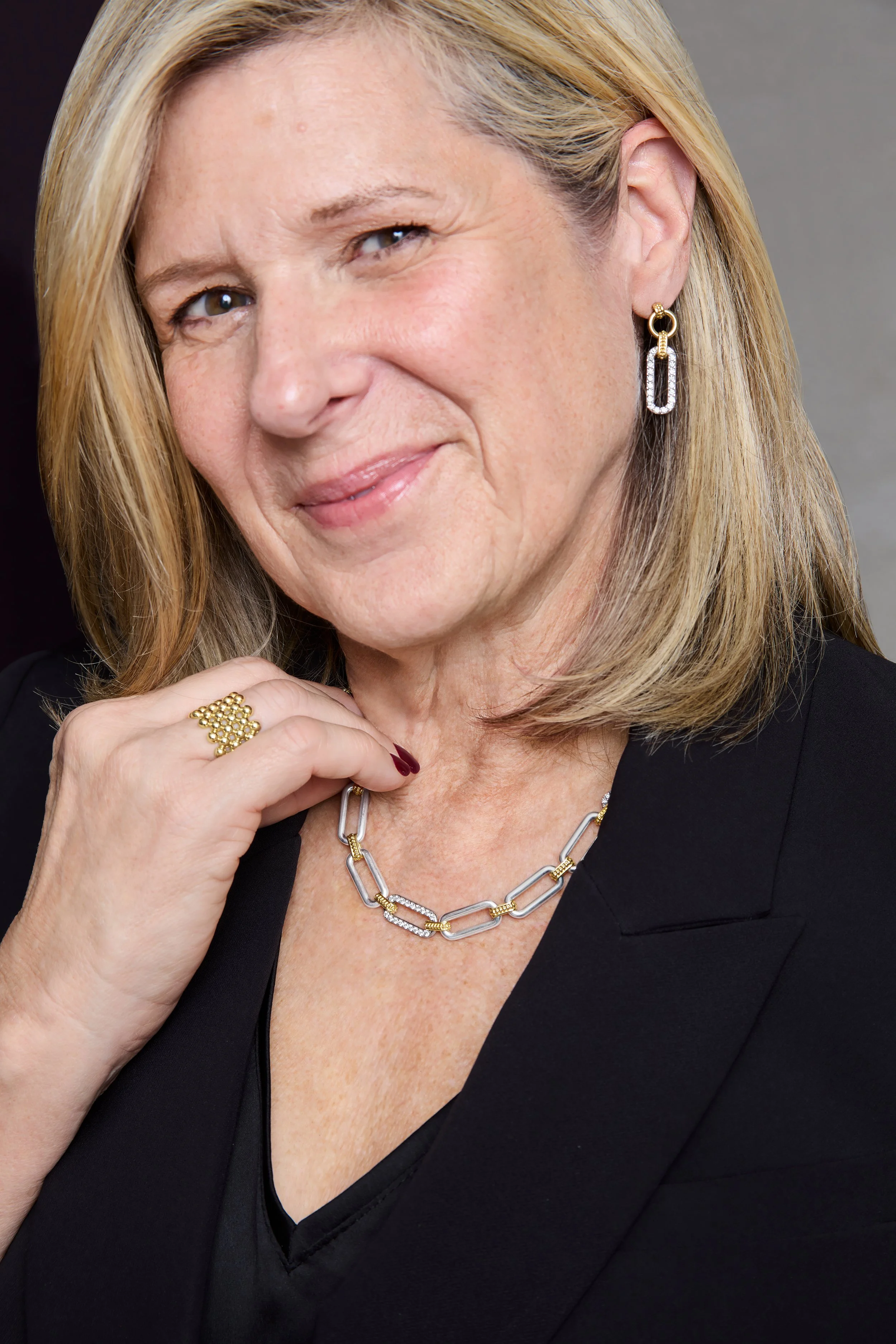 Employee SS 10.2245909.jpg