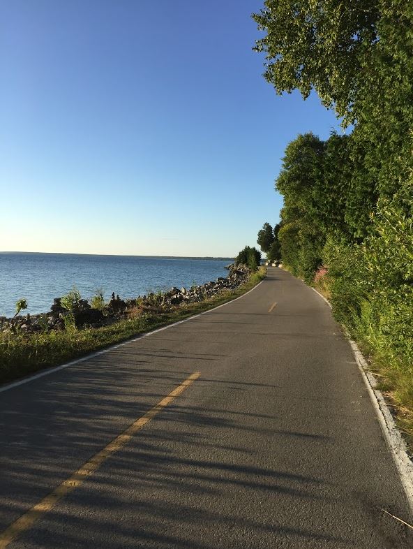 IT'S A NEVER ENDING ROAD! (the road literally is a circle around the island)