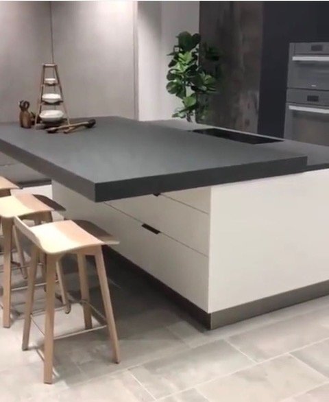  Sliding table top on kitchen island 