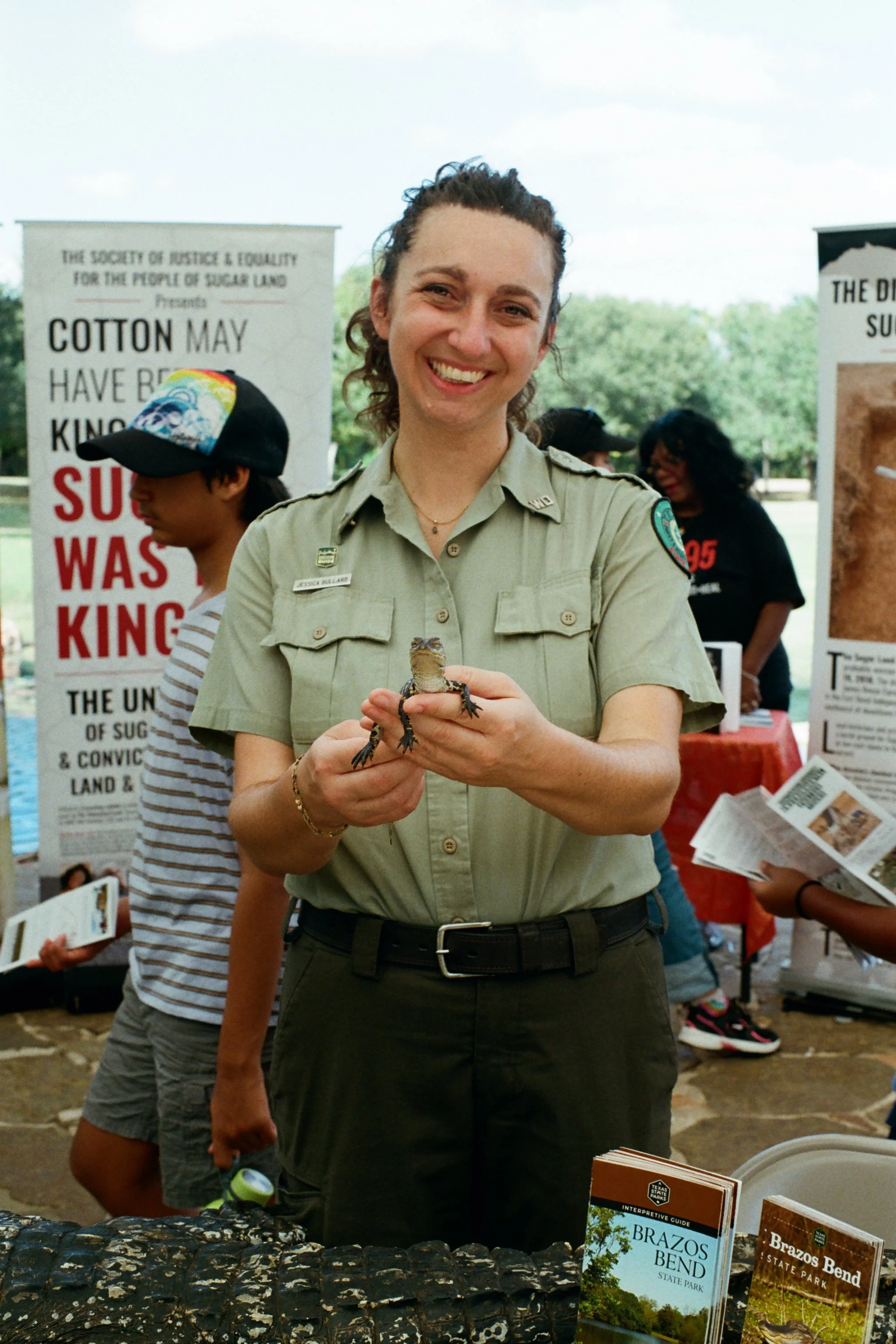  11/15/25, Oyster Creek Park. Photo by César Nieto 