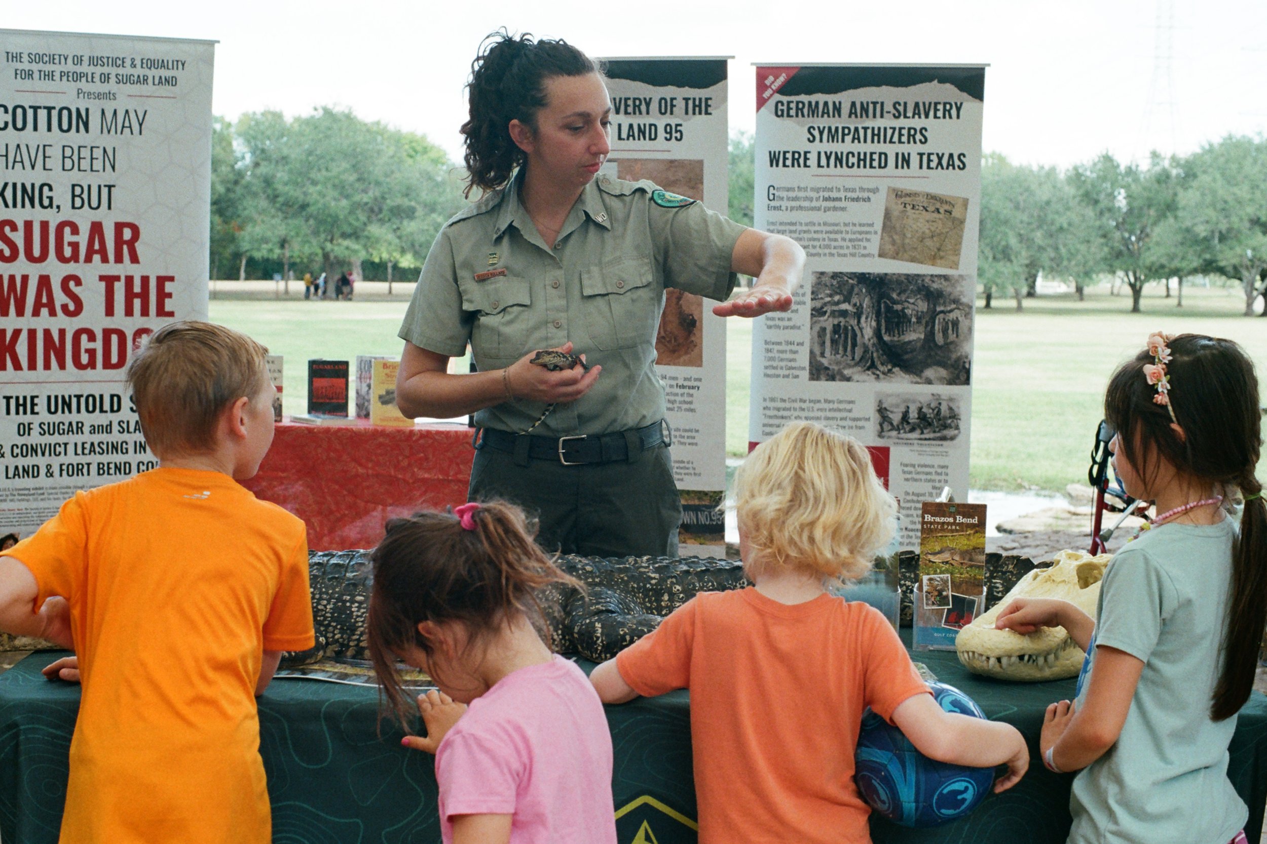  11/15/25, Oyster Creek Park, Photo by César Nieto 