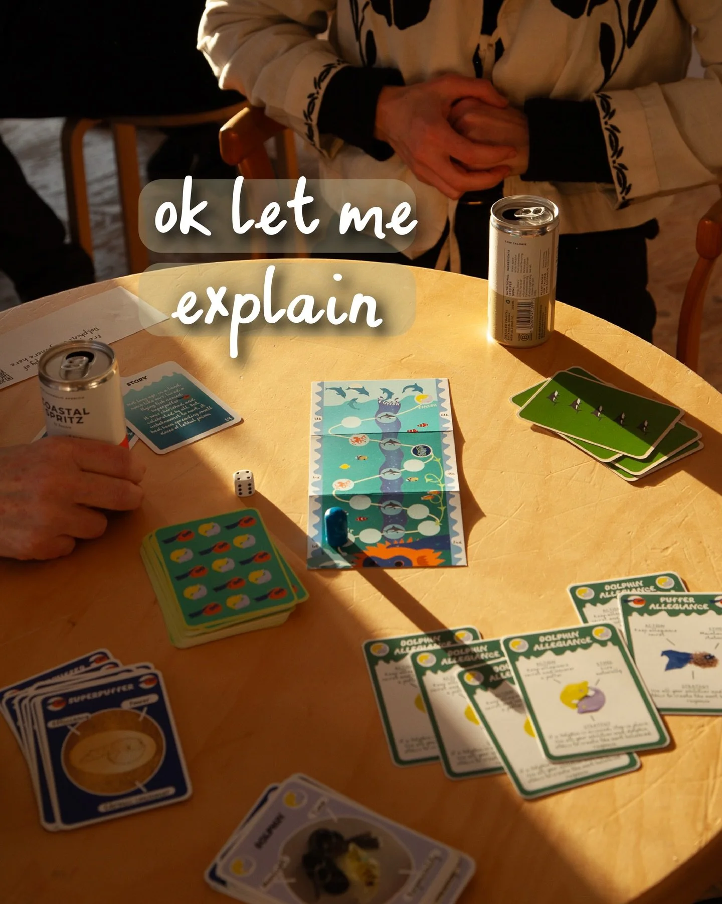 🃏 Our board game, Dolphins Everywhere, is out! But how do you play? ok let me explain (swipe 👉)

🐋 One Judge &ndash; most important player &ndash; sets the scene. For the rest: most of you are dolphins. Your job: help the dolphin piece reach the s