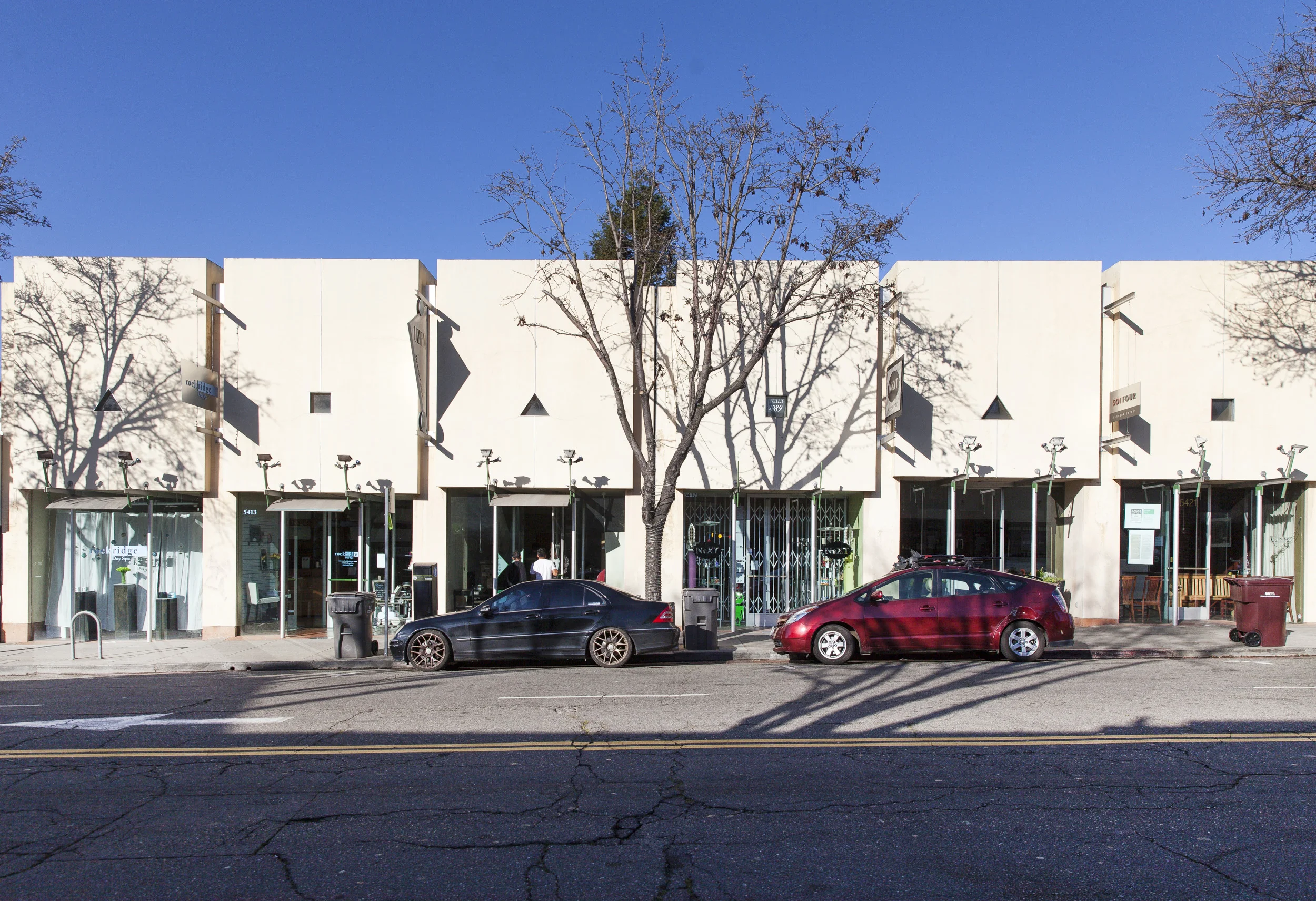 5413-21 College Avenue