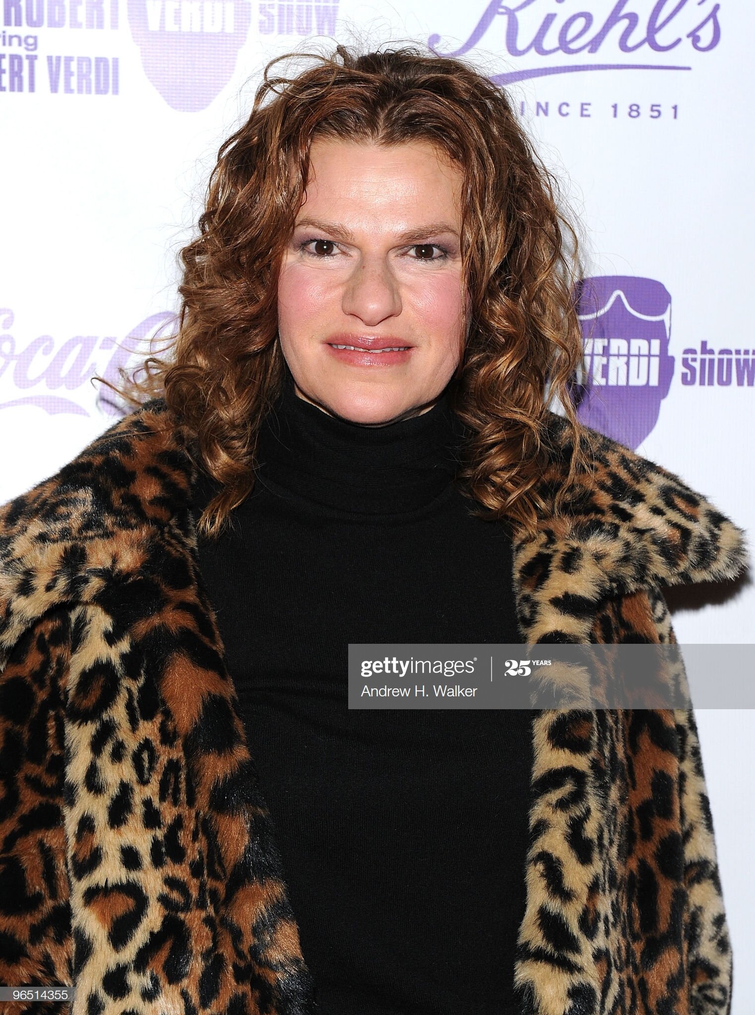  NEW YORK - FEBRUARY 08:  Sandra Bernhard attends the premiere screening of "The Robert Verdi Show Starring Robert Verdi" at the SVA Theater on February 8, 2010 in New York City.  (Photo by Andrew H. Walker/Getty Images) 