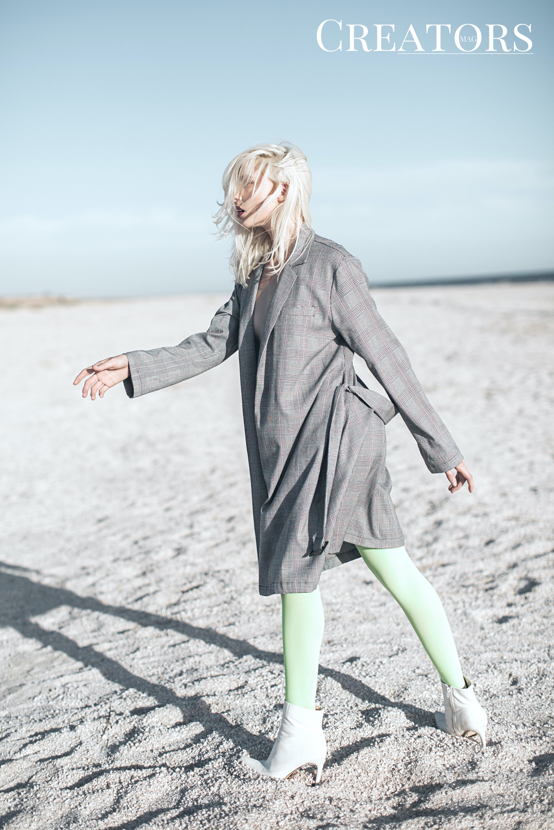 Salvation Mountain Emilee and Amanda-425-Edit.jpeg