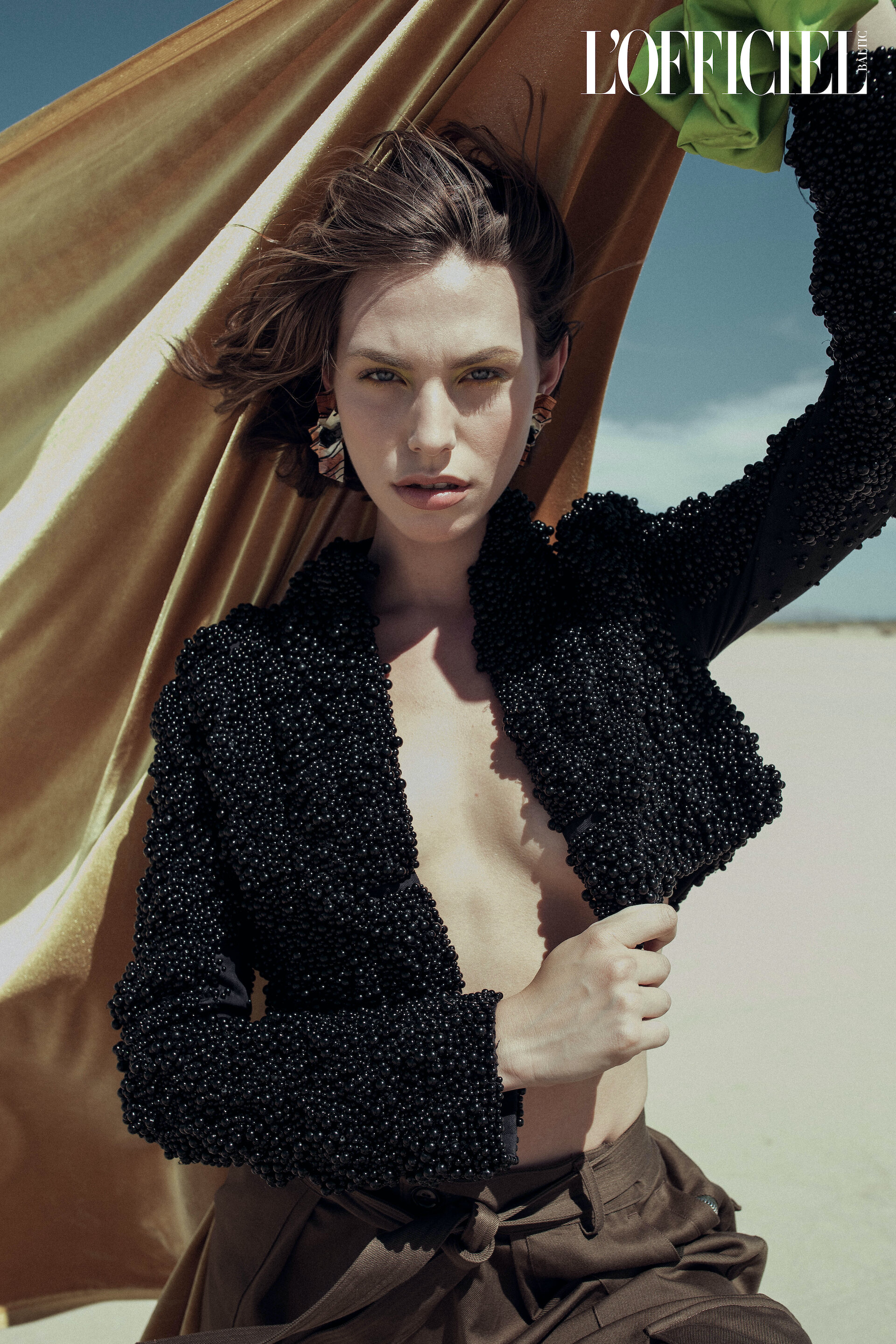 Distorted Reality by Photographer Dali Ma on L'Officiel 1.jpeg