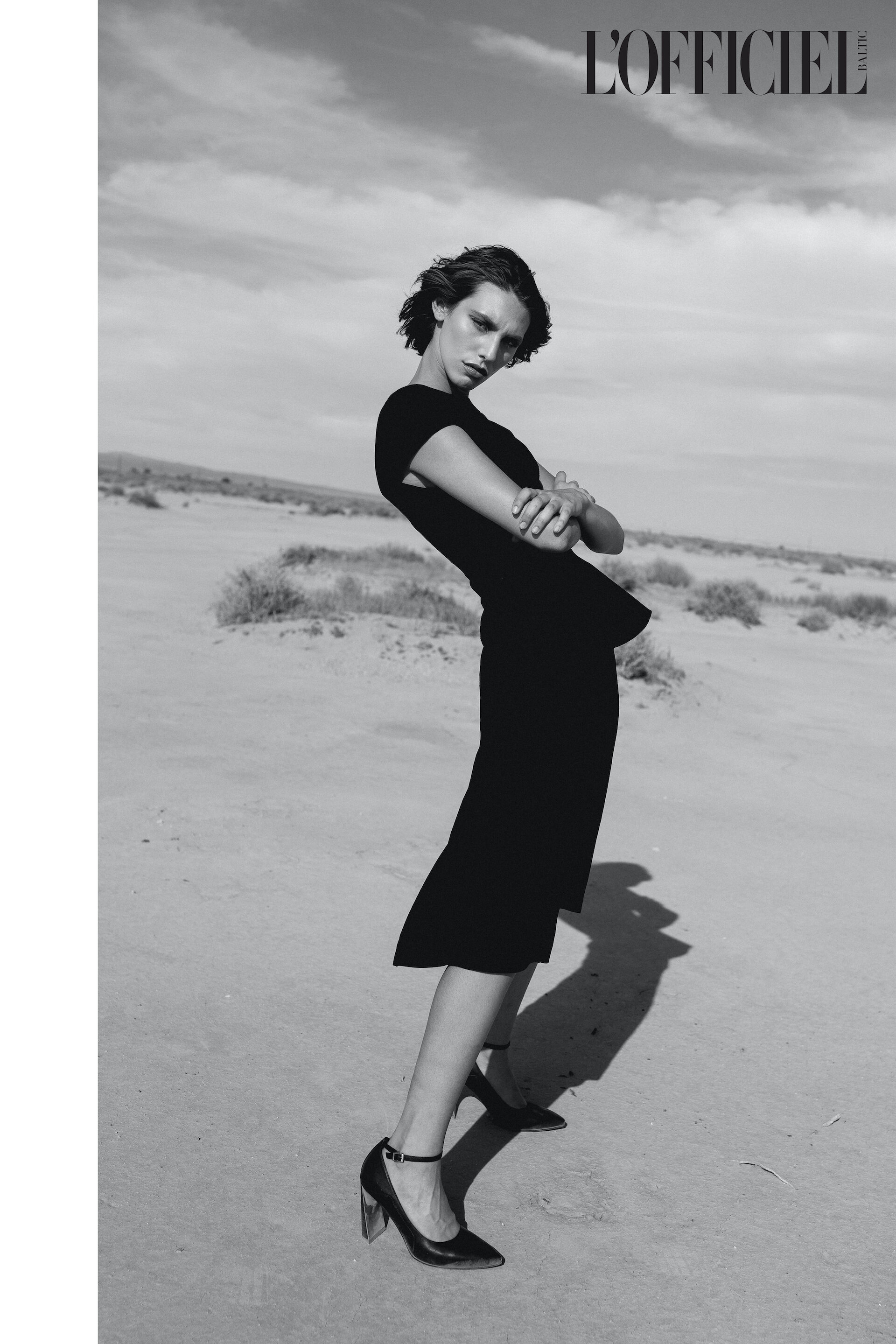 Distorted Reality by Photographer Dali Ma on L'Officiel 8.jpeg