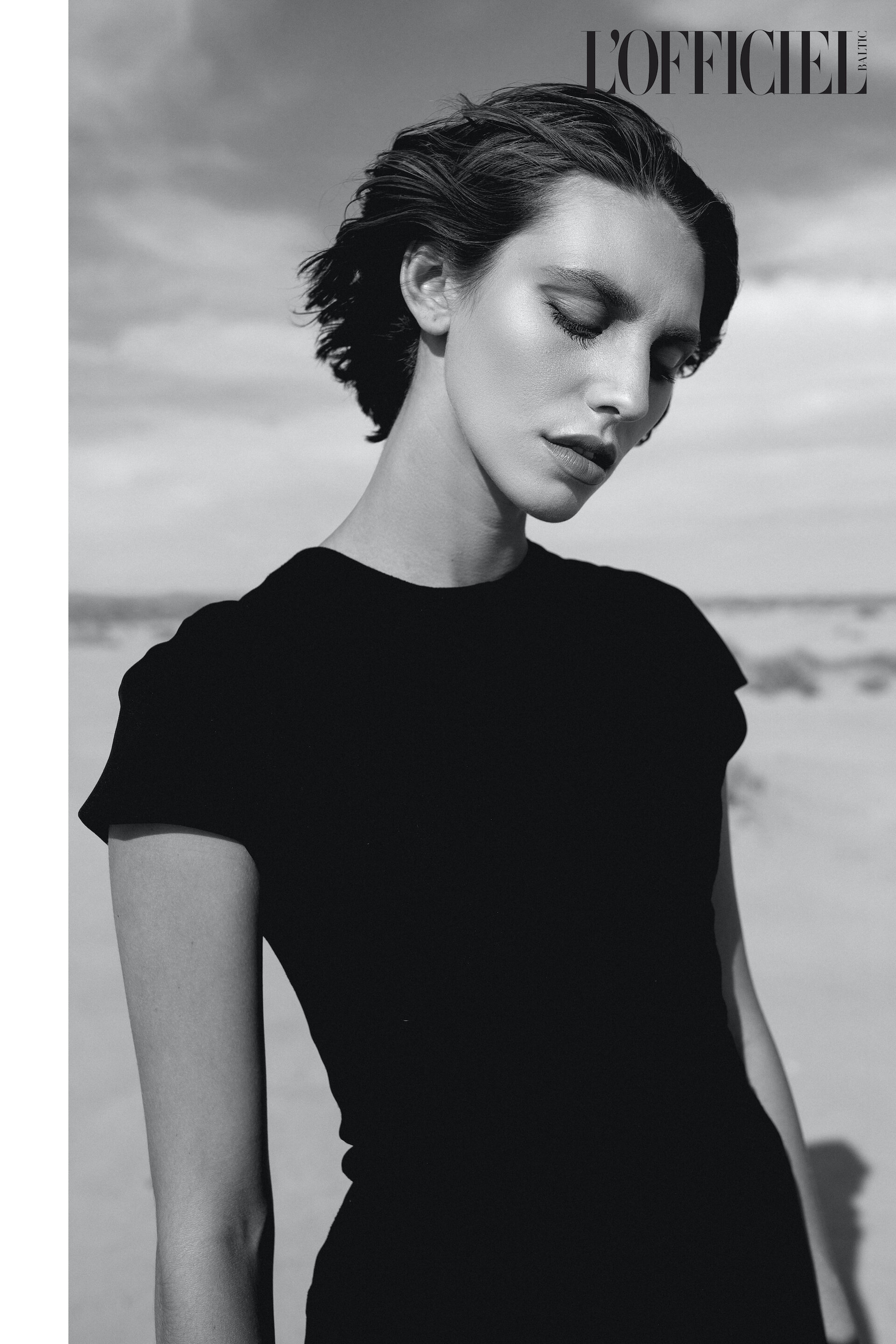 Distorted Reality by Photographer Dali Ma on L'Officiel 10.jpeg