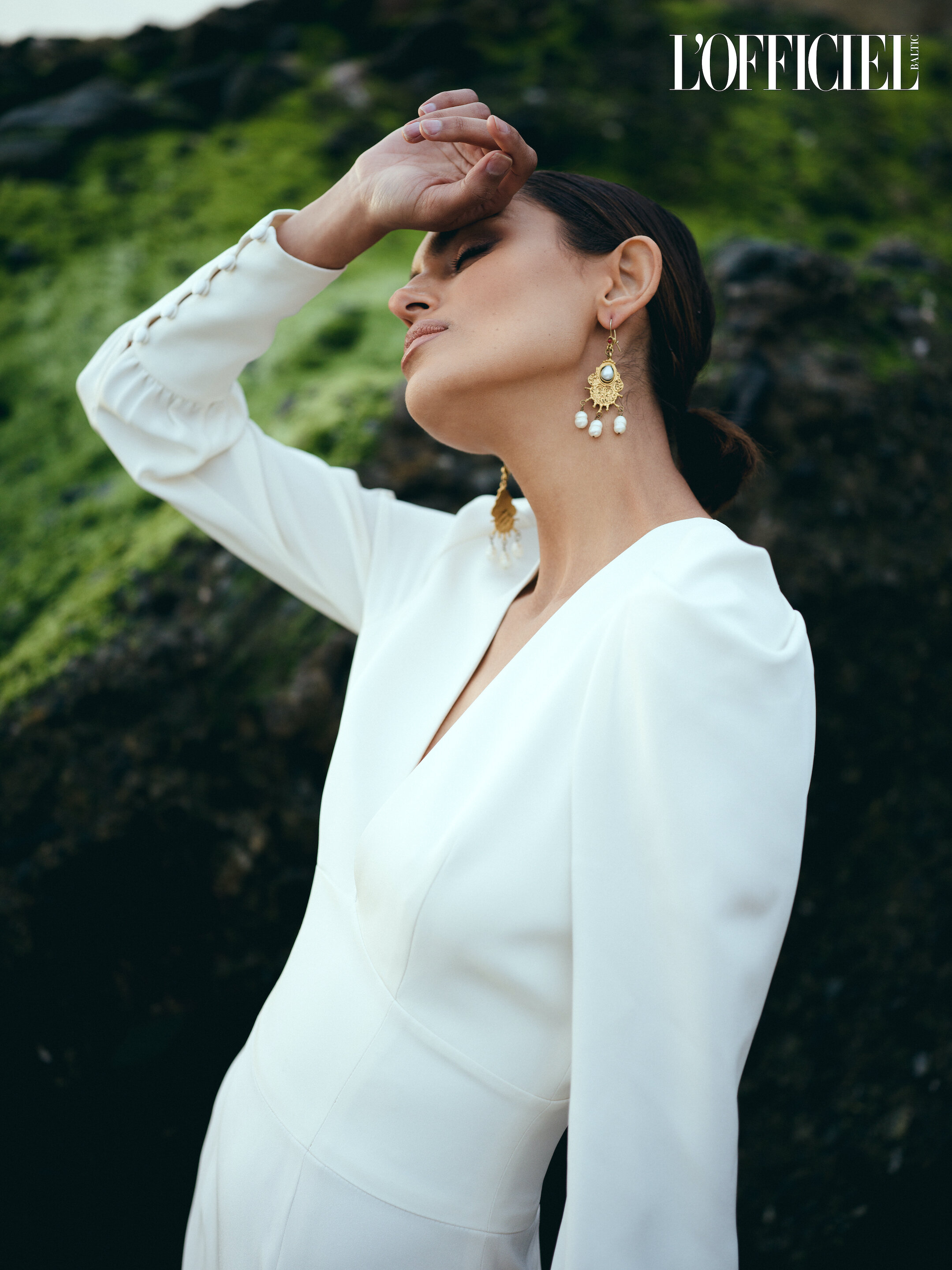 Aqua by Dali Ma on L'Officiel Baltics 24.jpeg