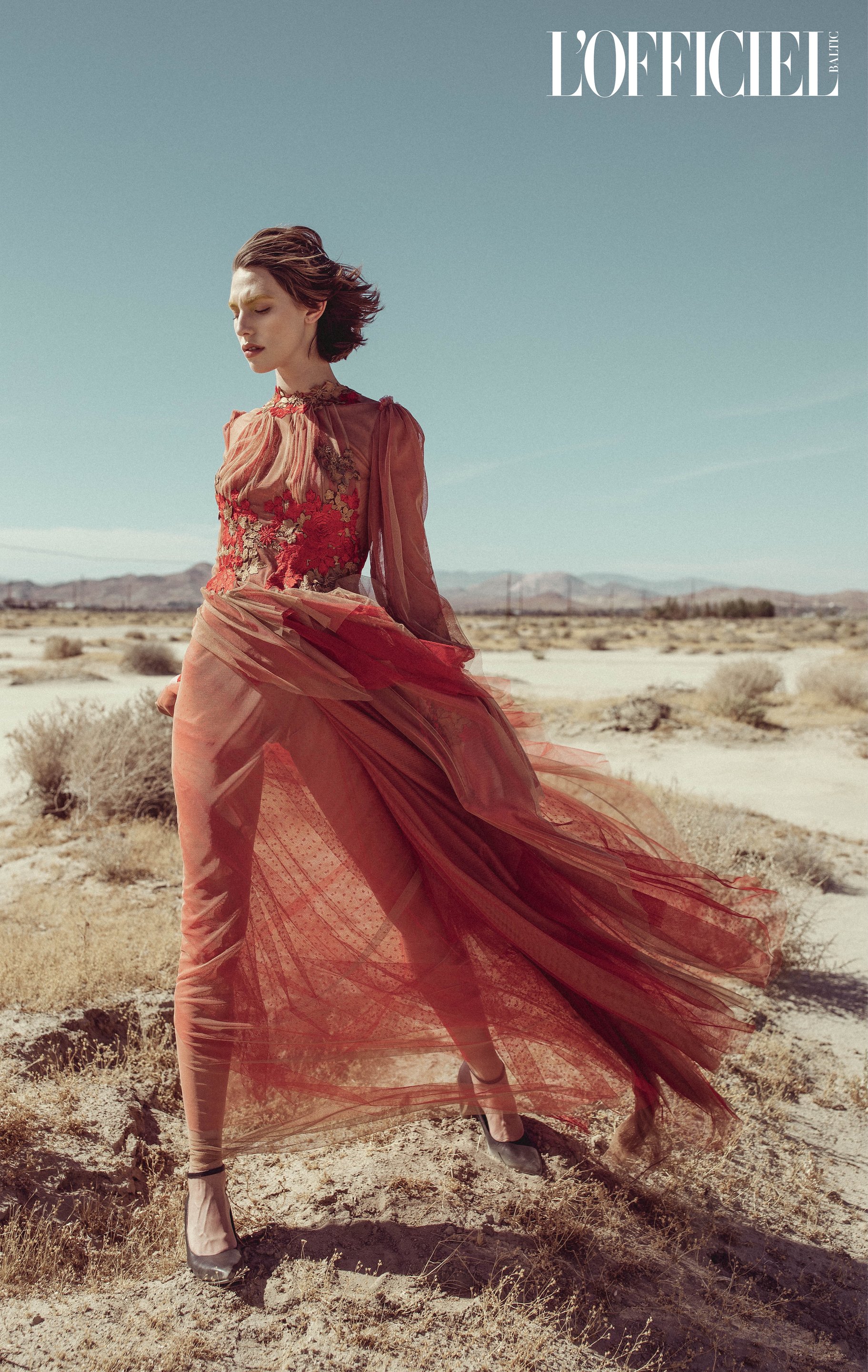 Distorted Reality by Photographer Dali Ma on L'Officiel 4.jpeg