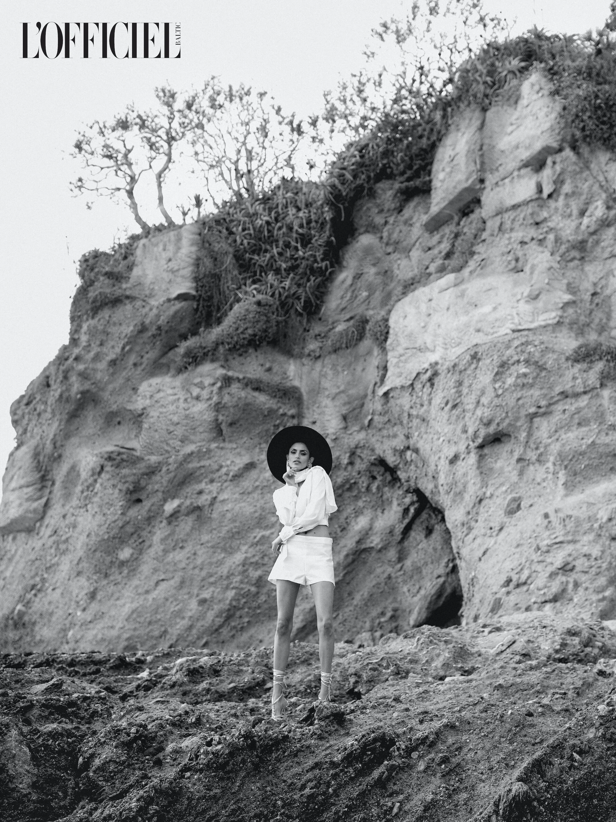 Aqua by Dali Ma on L'Officiel Baltics 7.jpeg