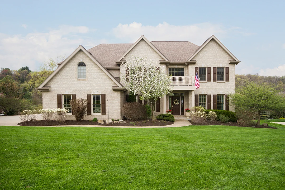 1038-Old-Orchard-Drive-01.jpg